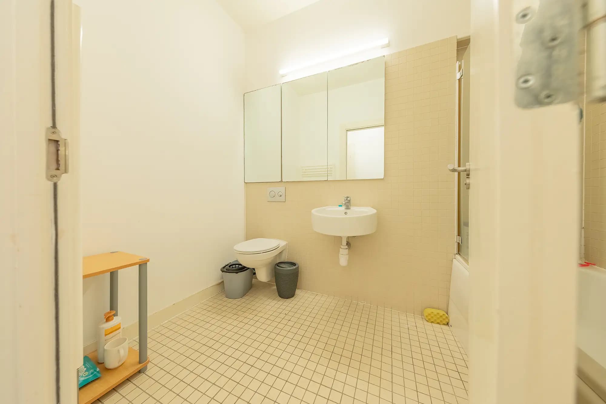 property photo 9 of 17