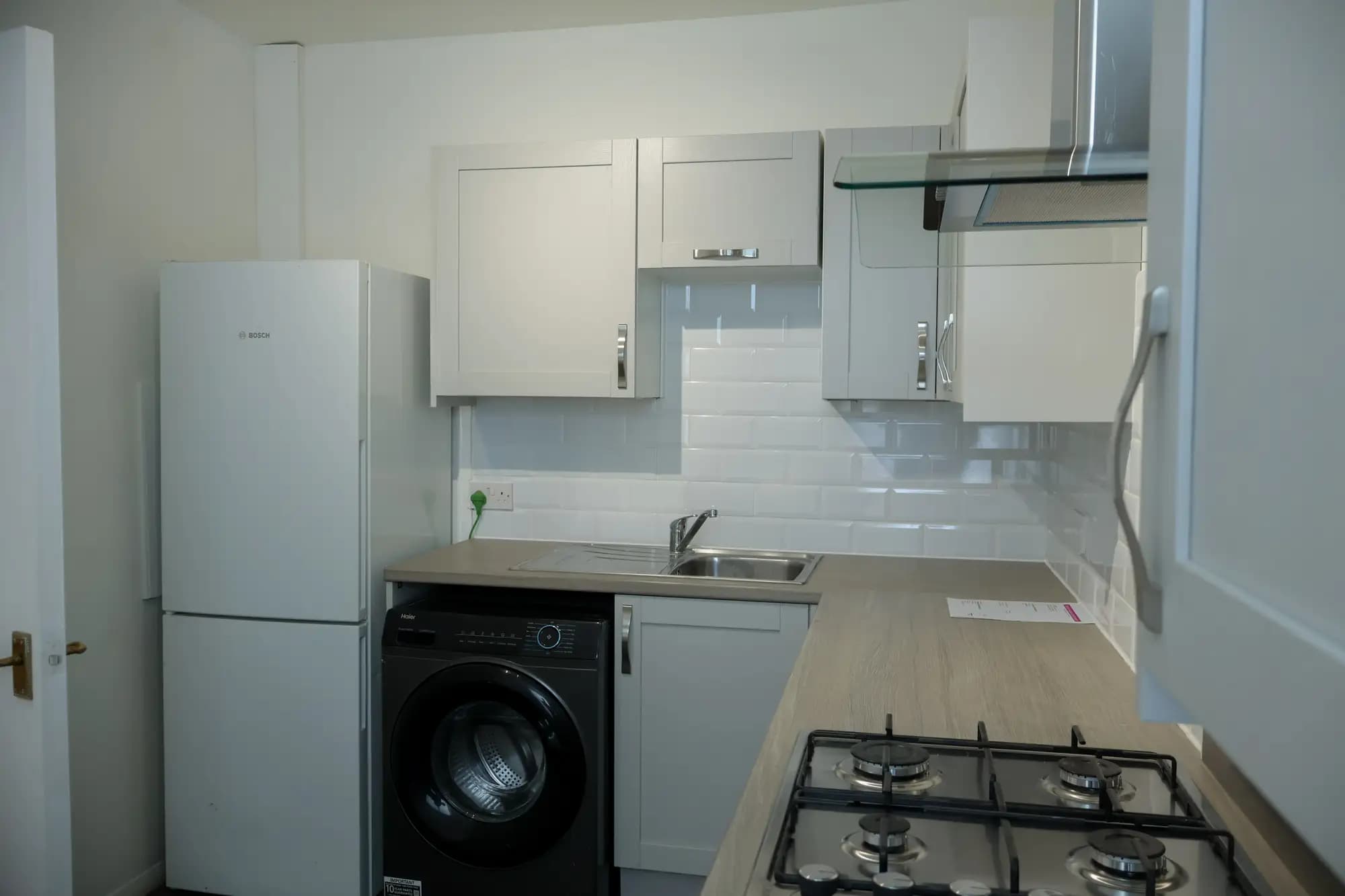 property photo 6 of 15