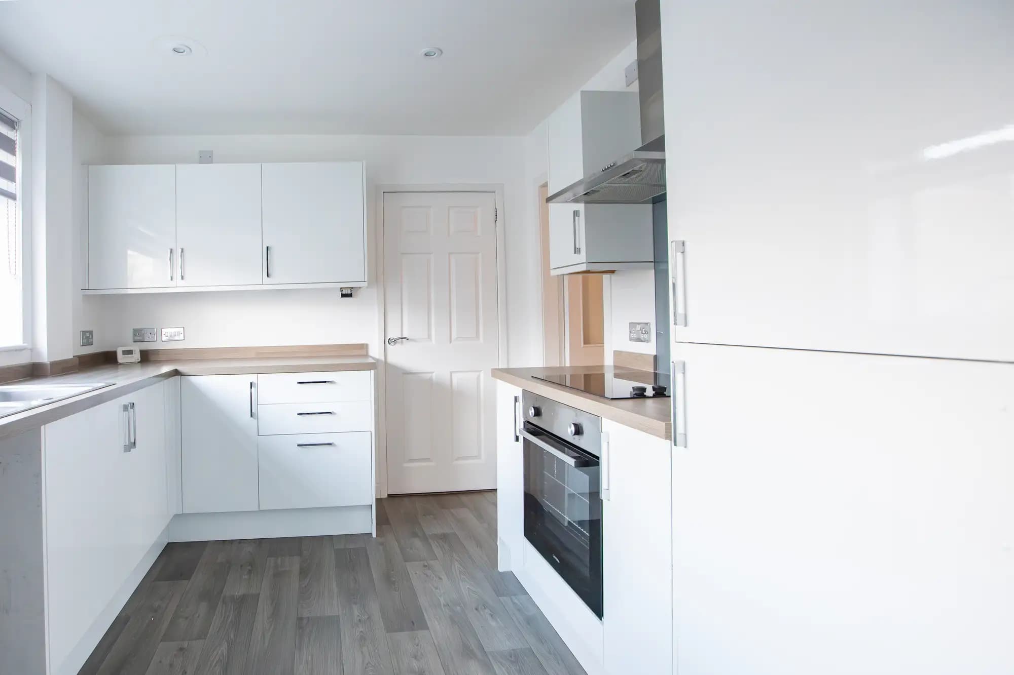 property photo 8 of 43