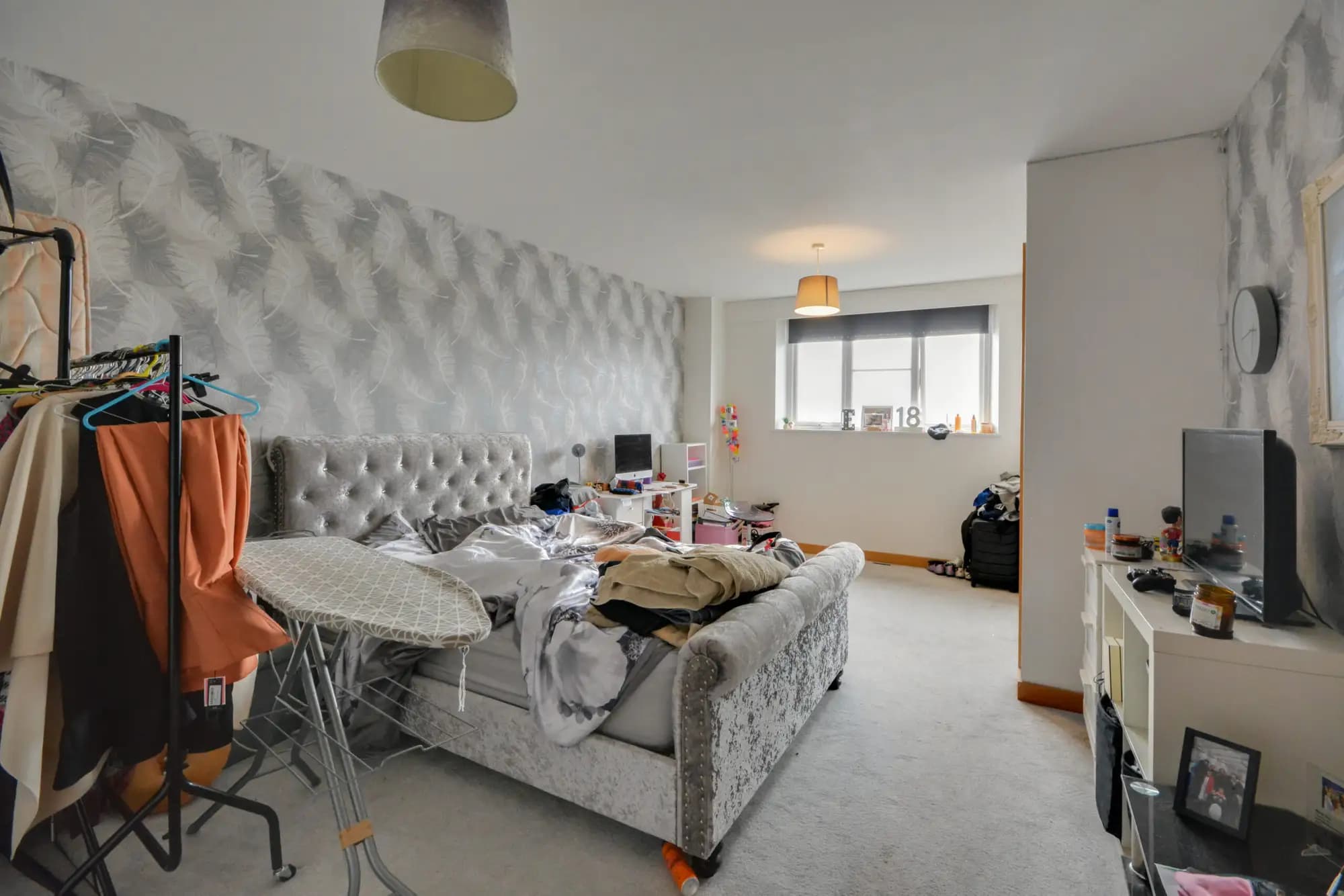 property photo 18 of 38