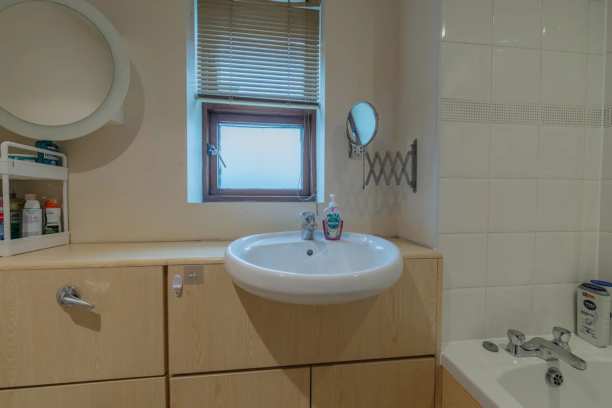 property photo 8 of 14