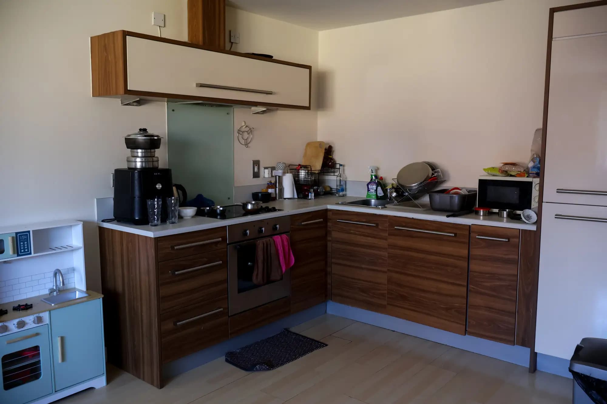 property photo 5 of 15