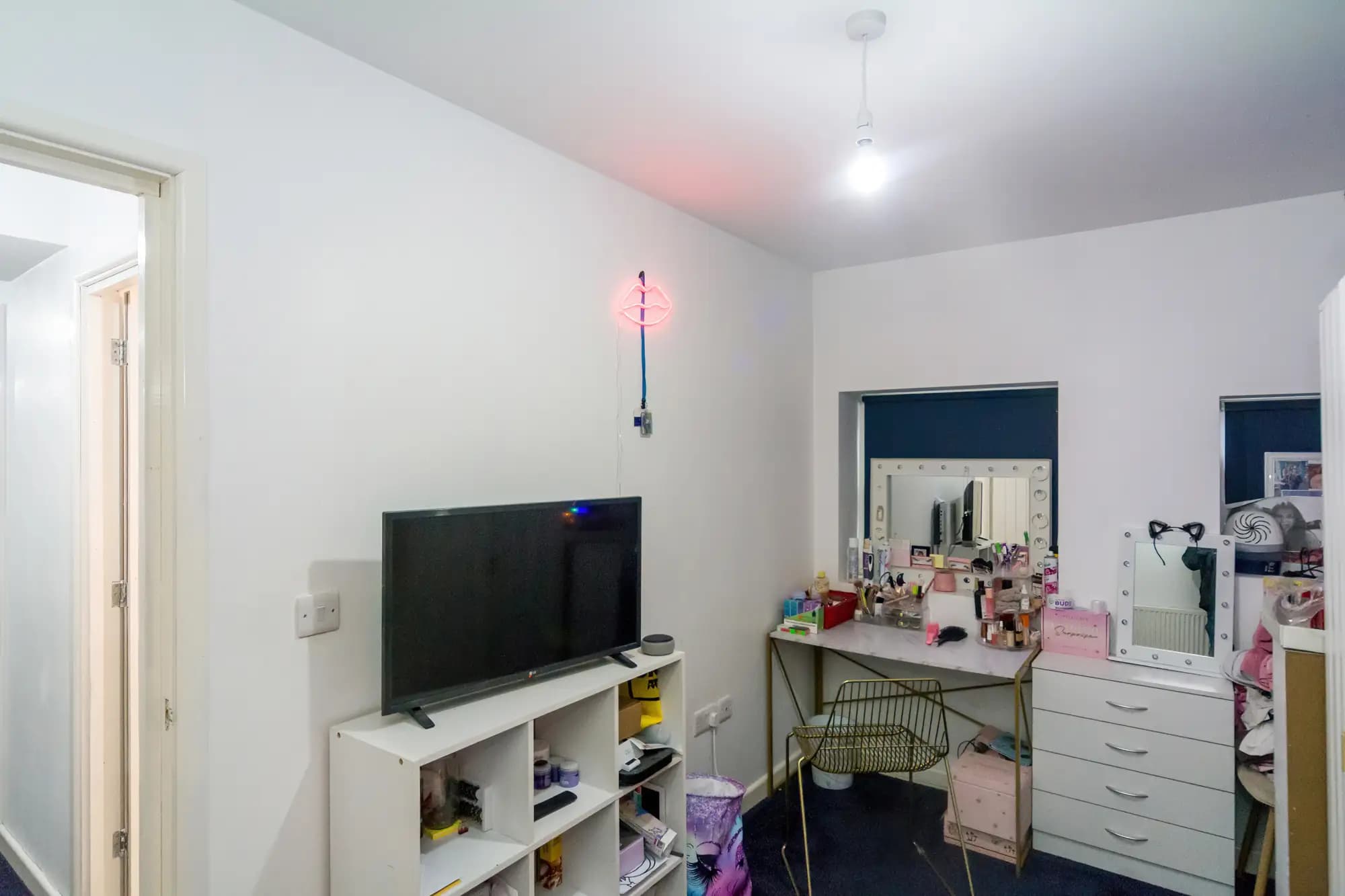 property photo 23 of 38