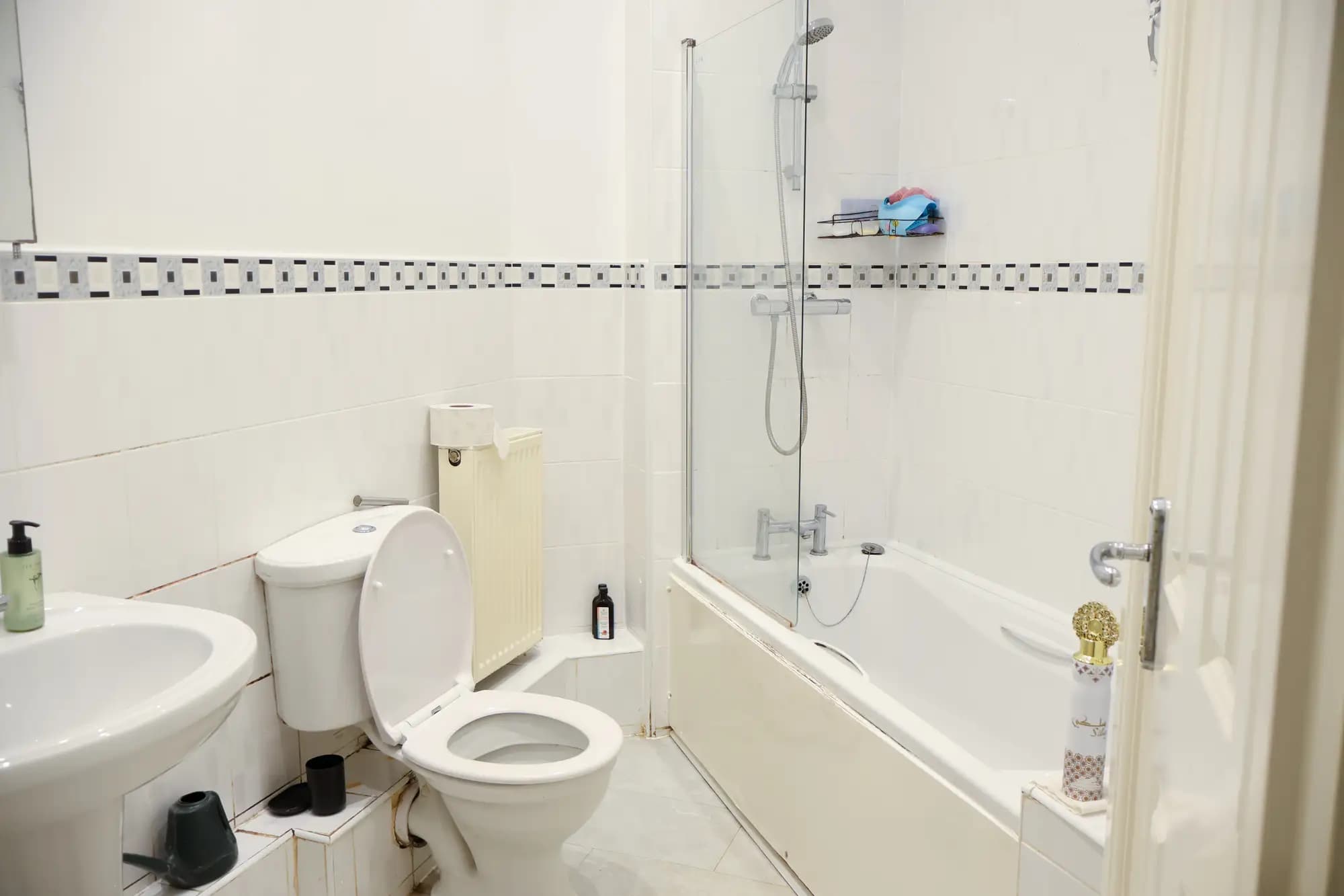 property photo 9 of 14