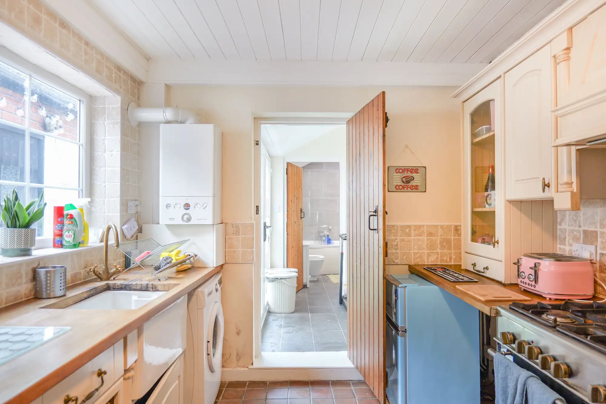 property photo 4 of 13