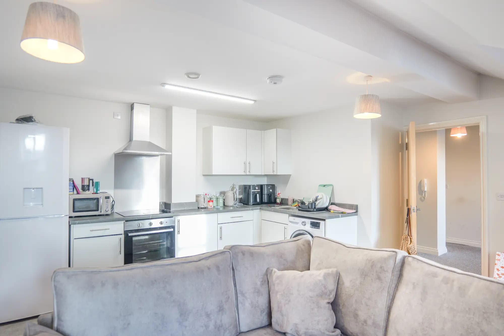 property photo 6 of 27