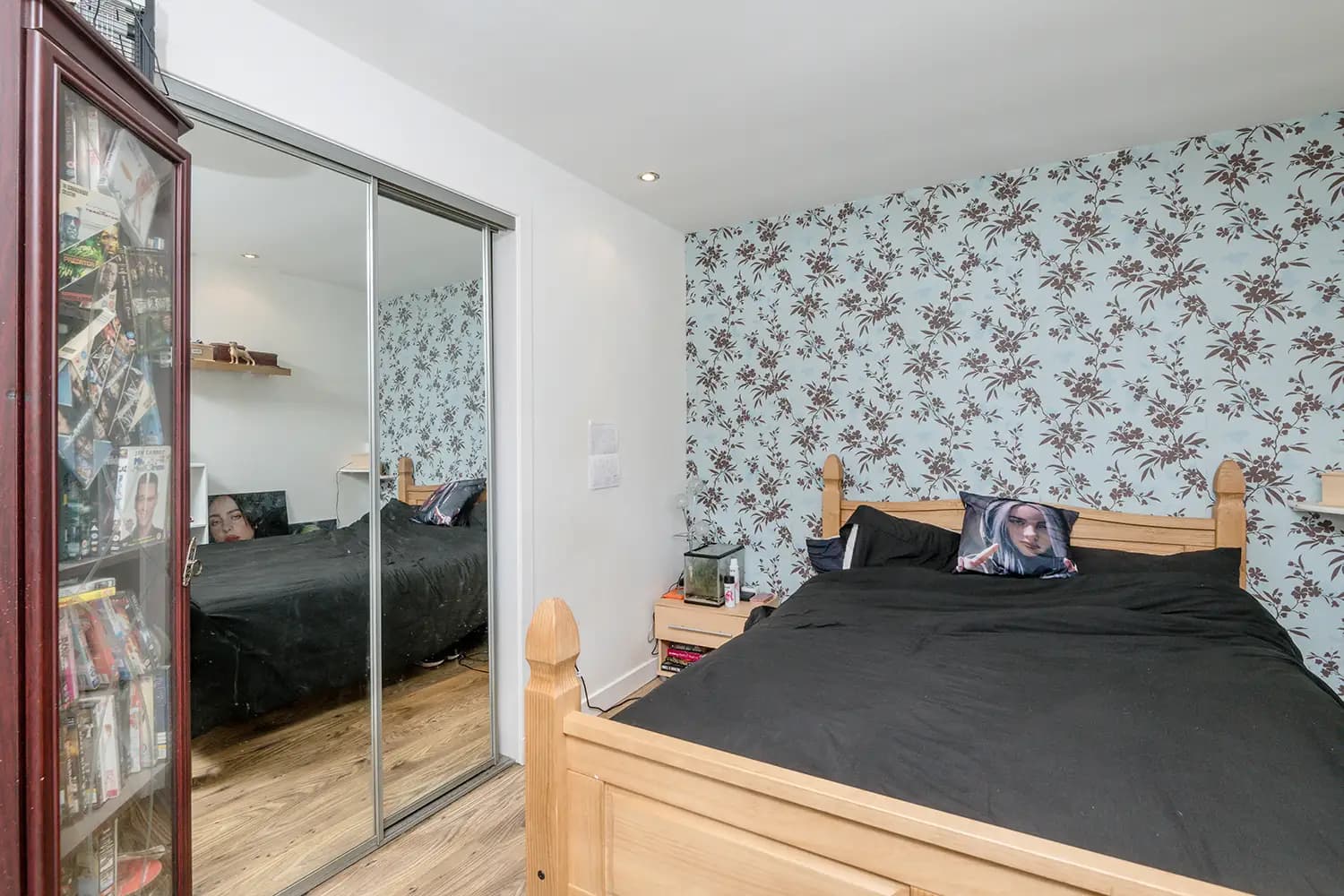 property photo 12 of 24