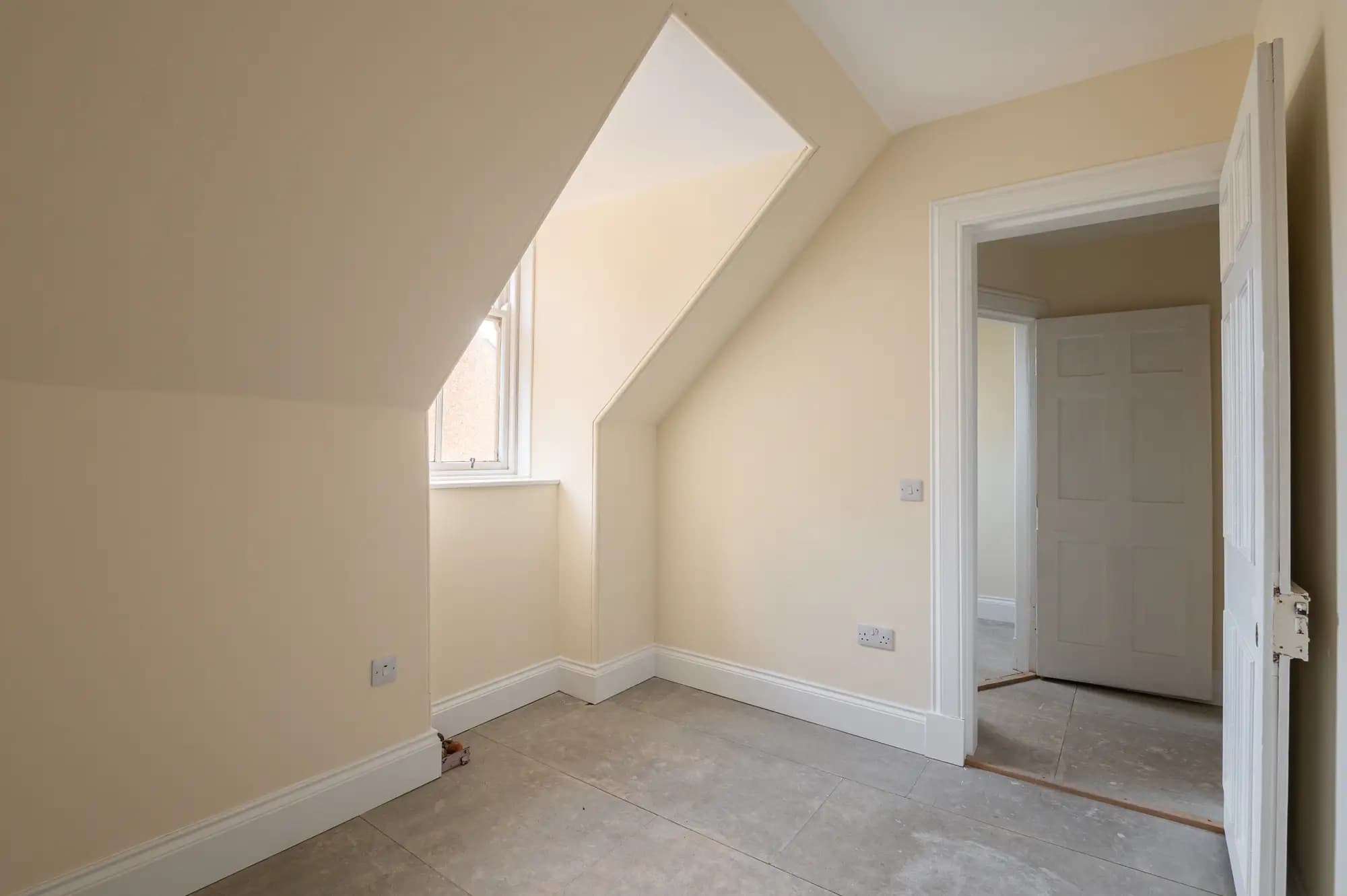 property photo 15 of 22