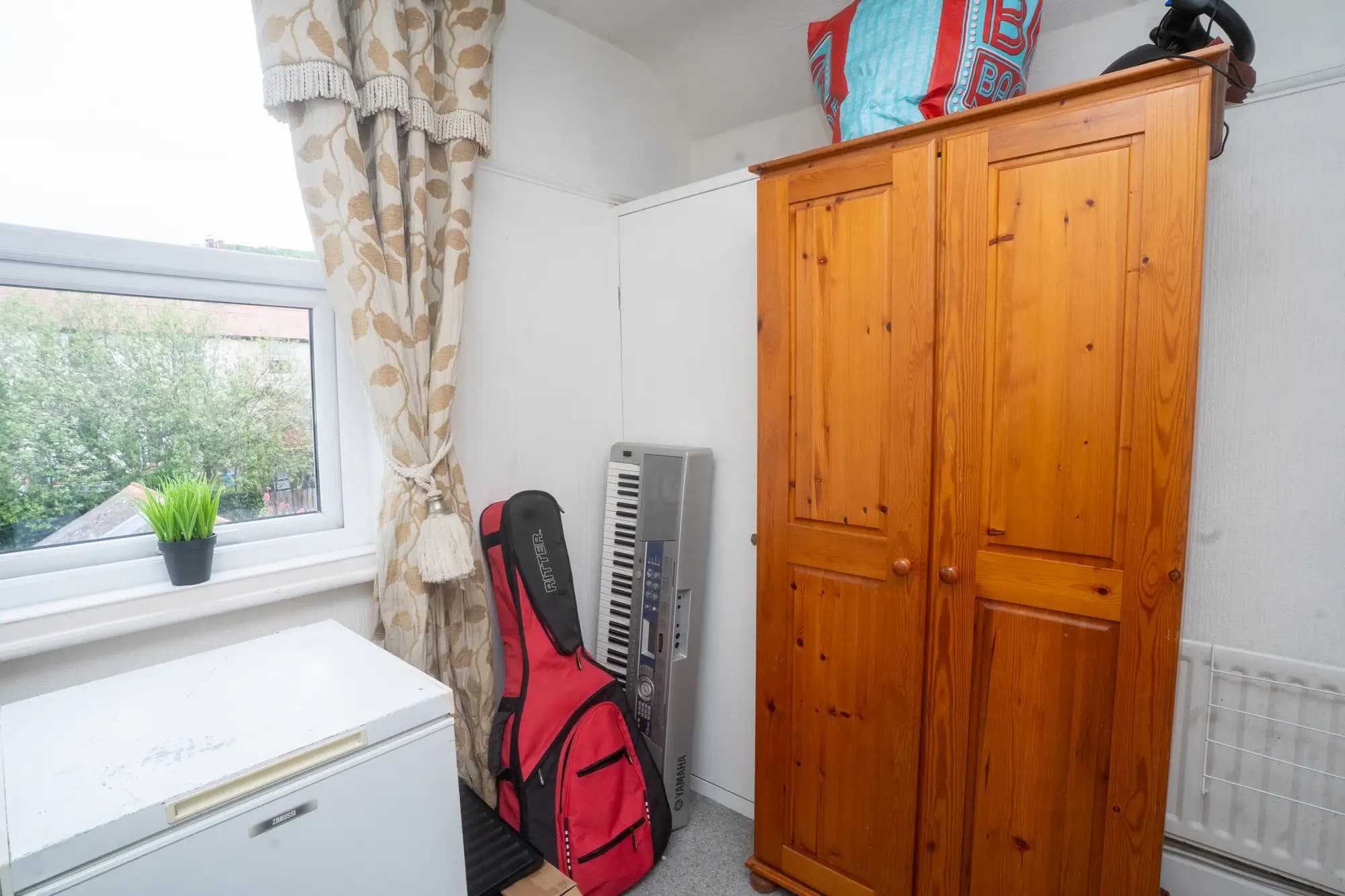 property photo 32 of 44