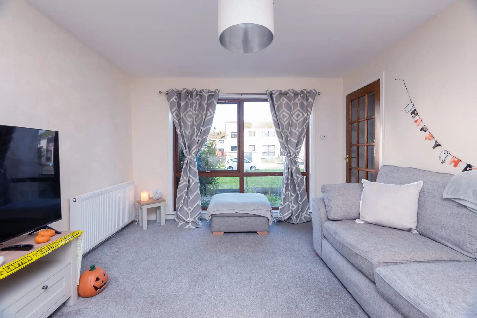 property photo 3 of 33