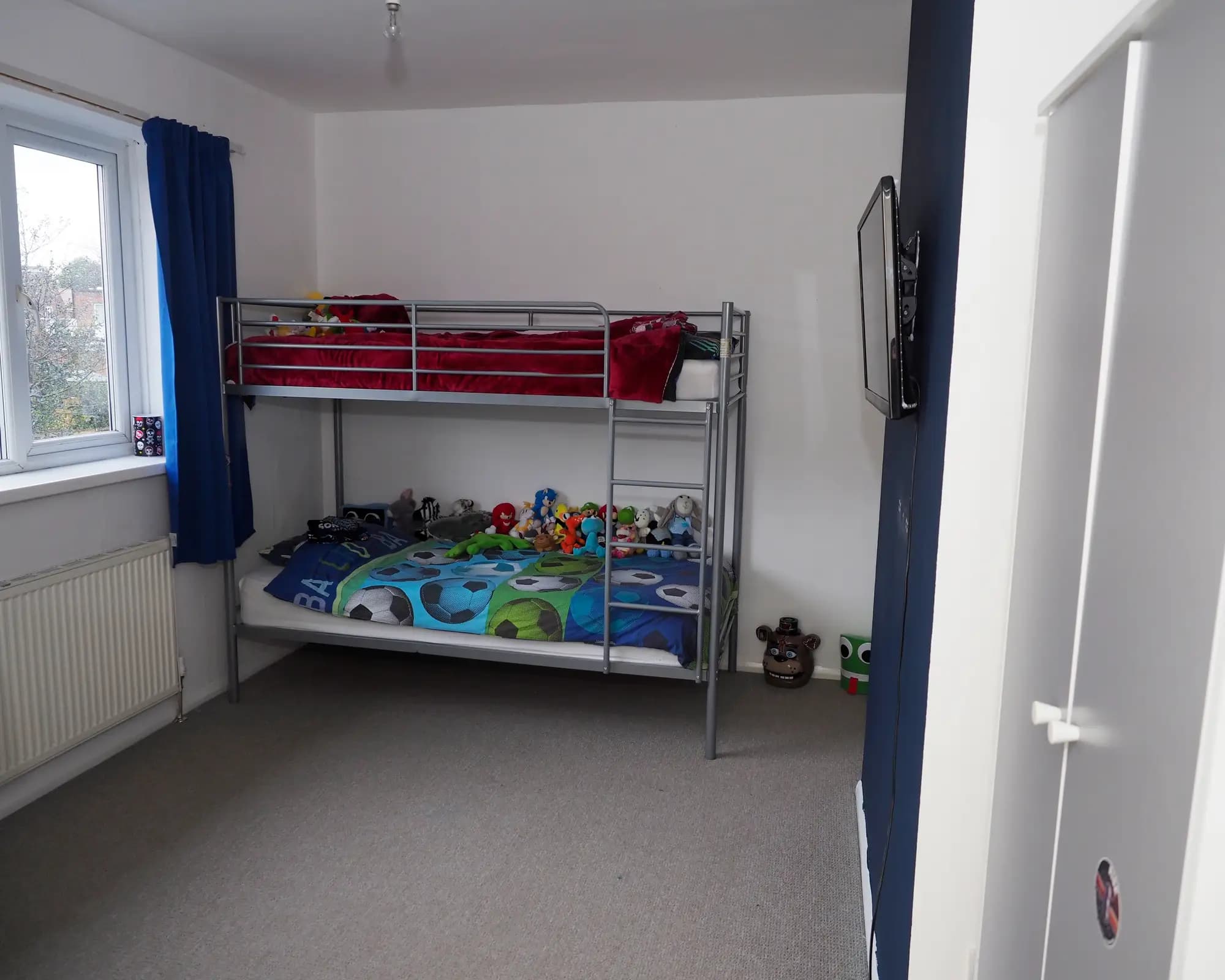 property photo 12 of 19