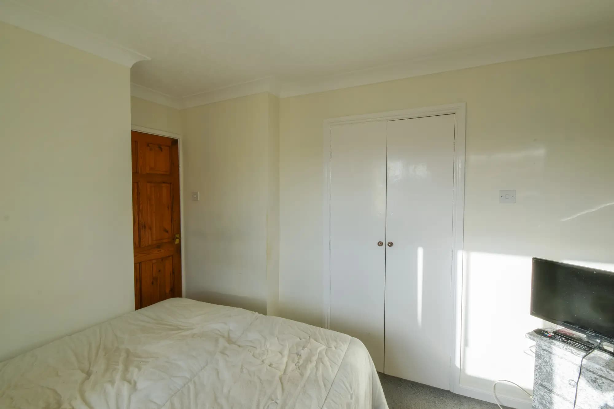 property photo 12 of 20