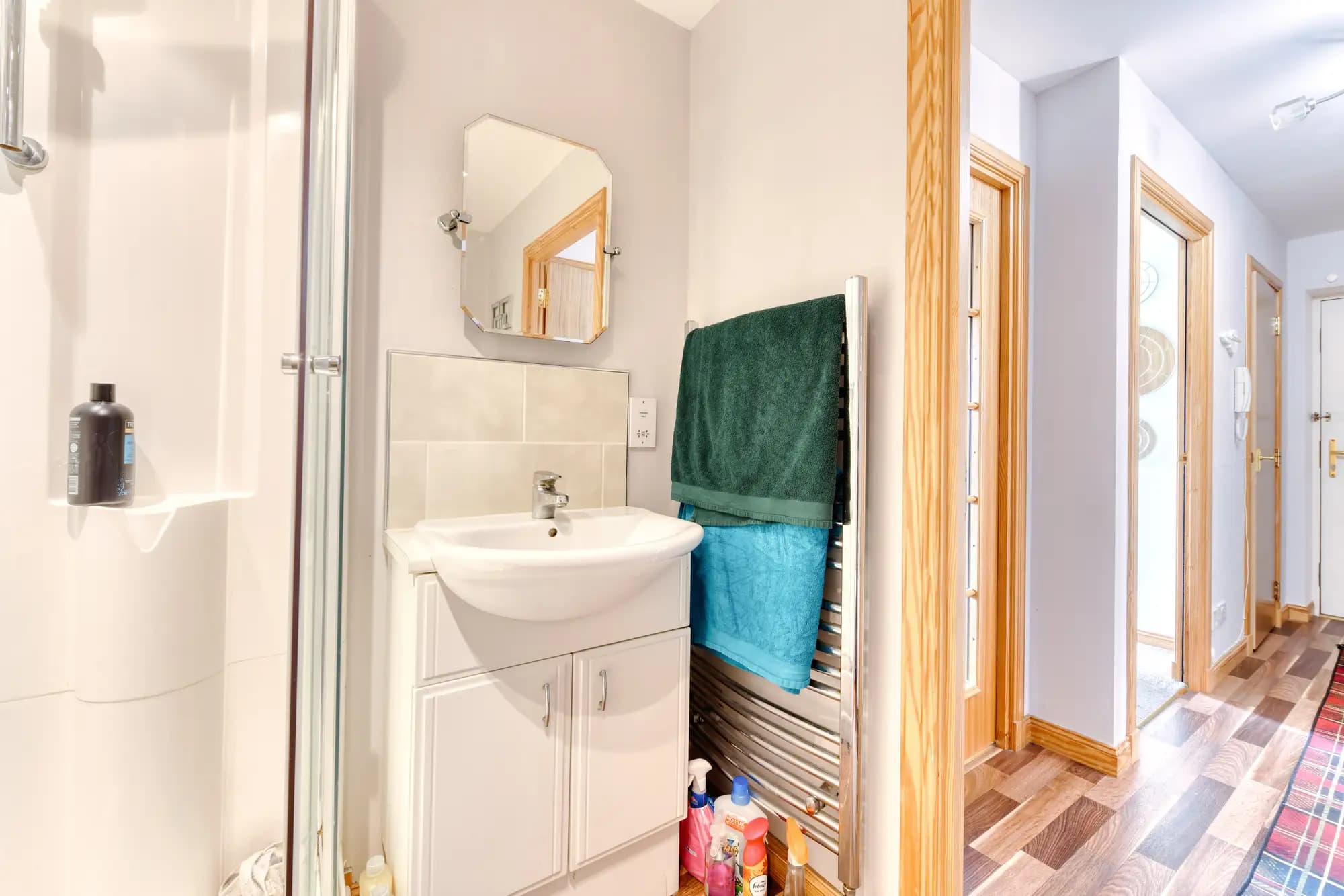 property photo 10 of 28