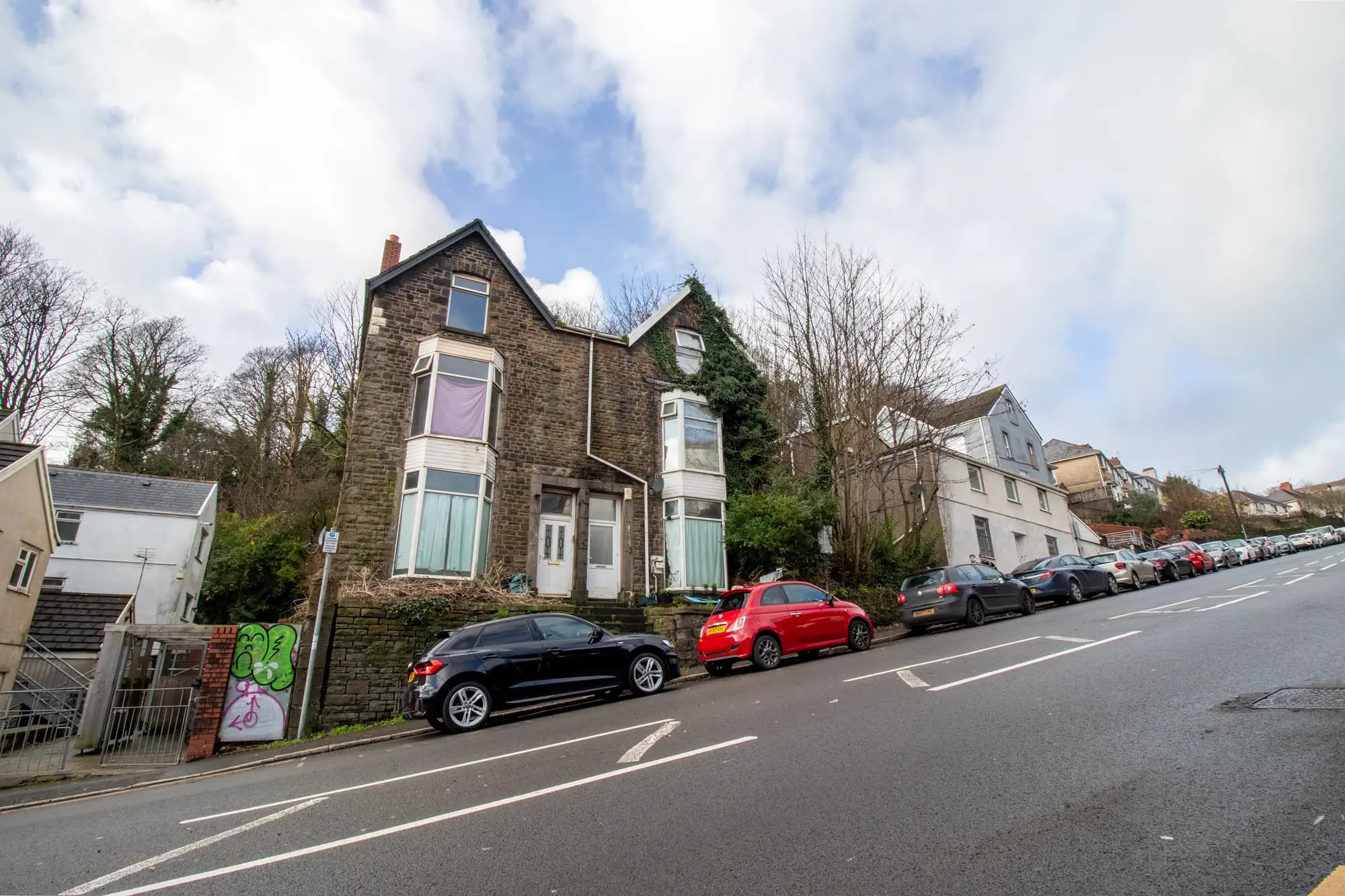 property photo 17 of 20