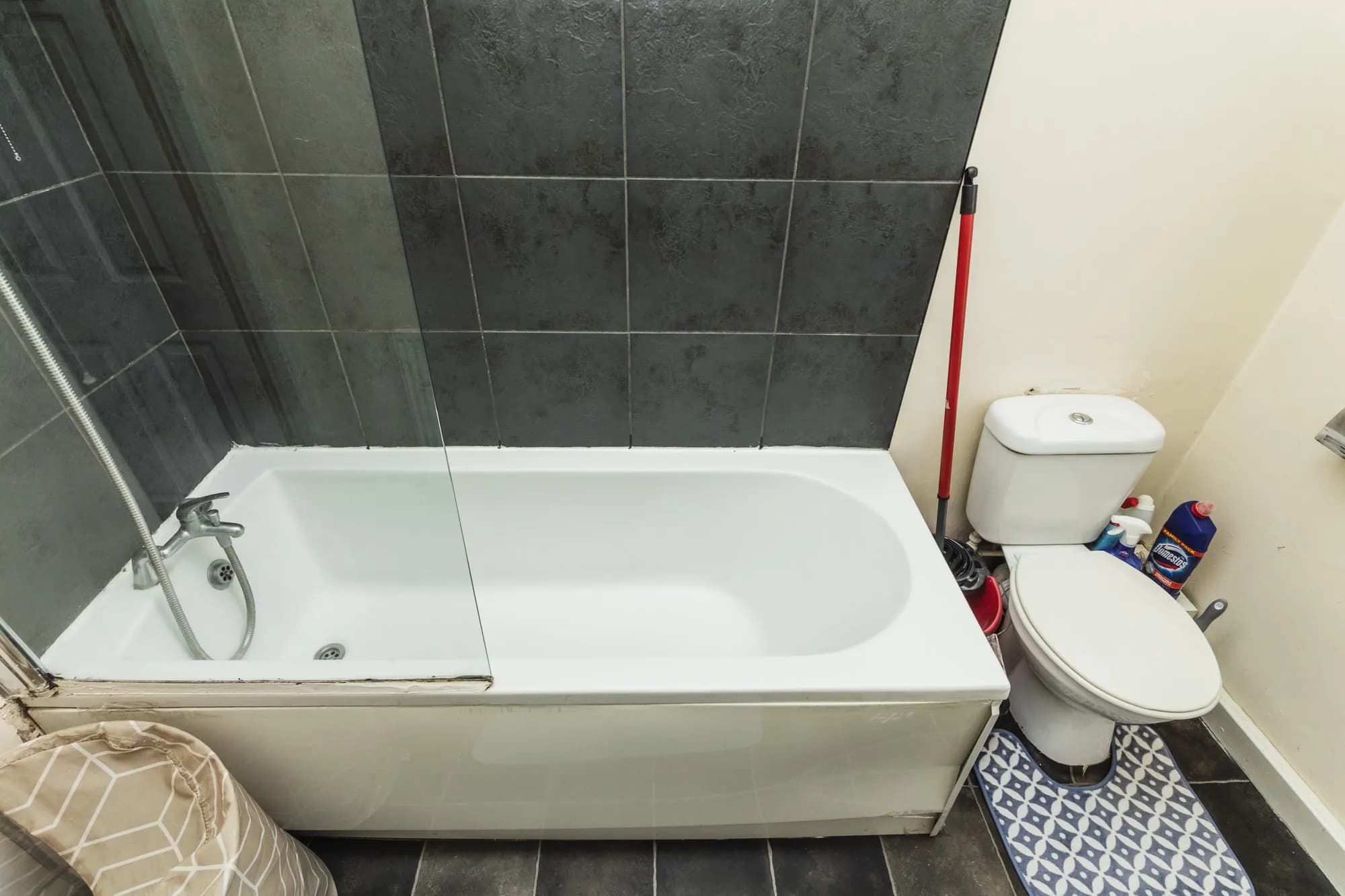 property photo 14 of 28