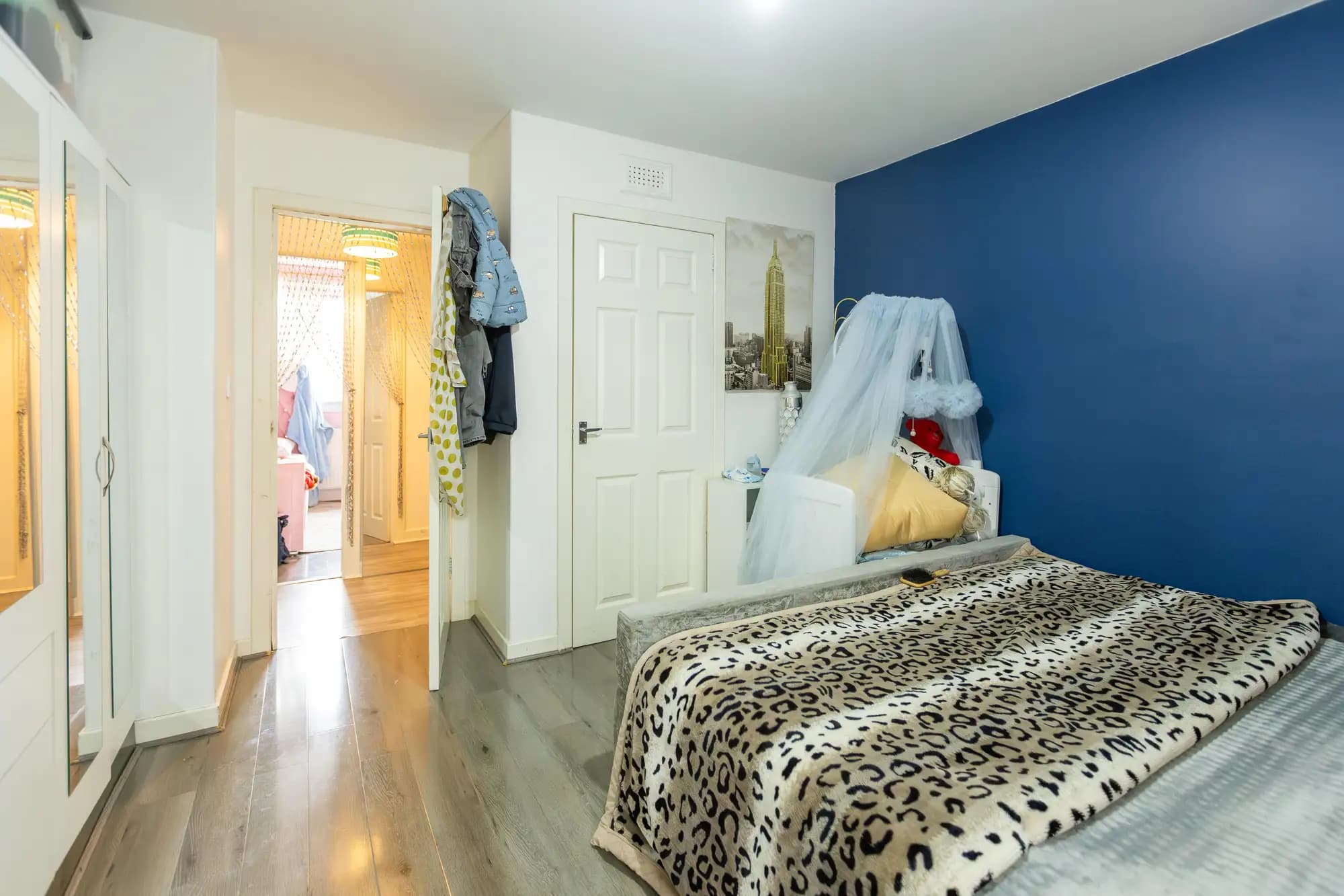 property photo 13 of 17