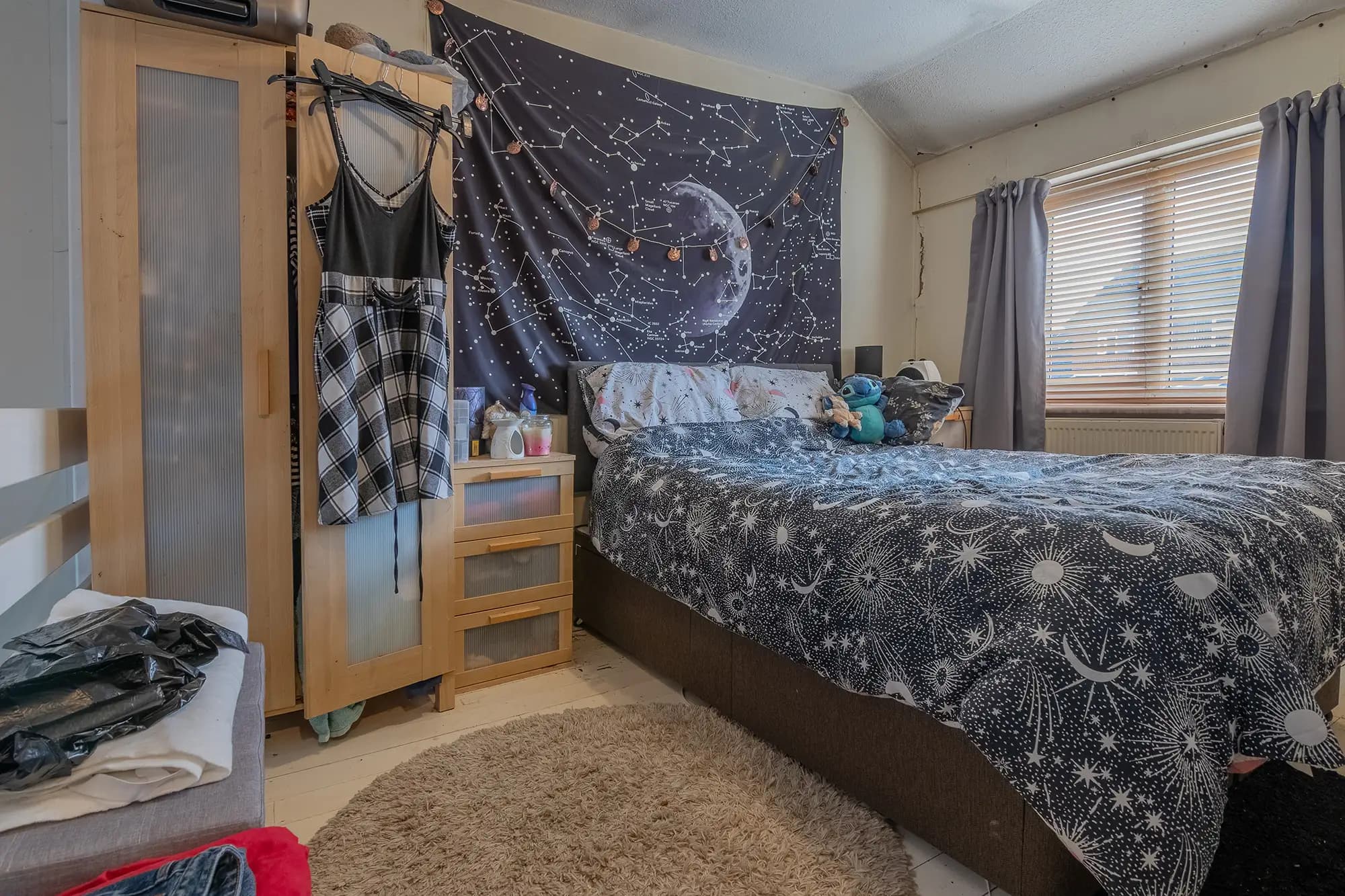 property photo 10 of 19