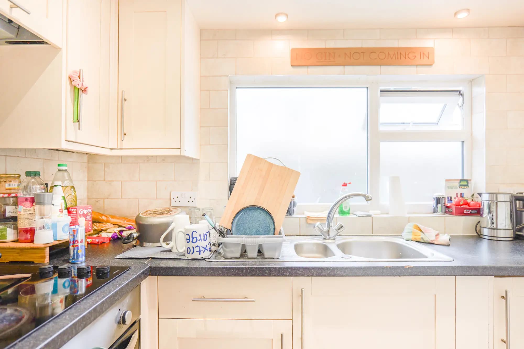 property photo 4 of 15