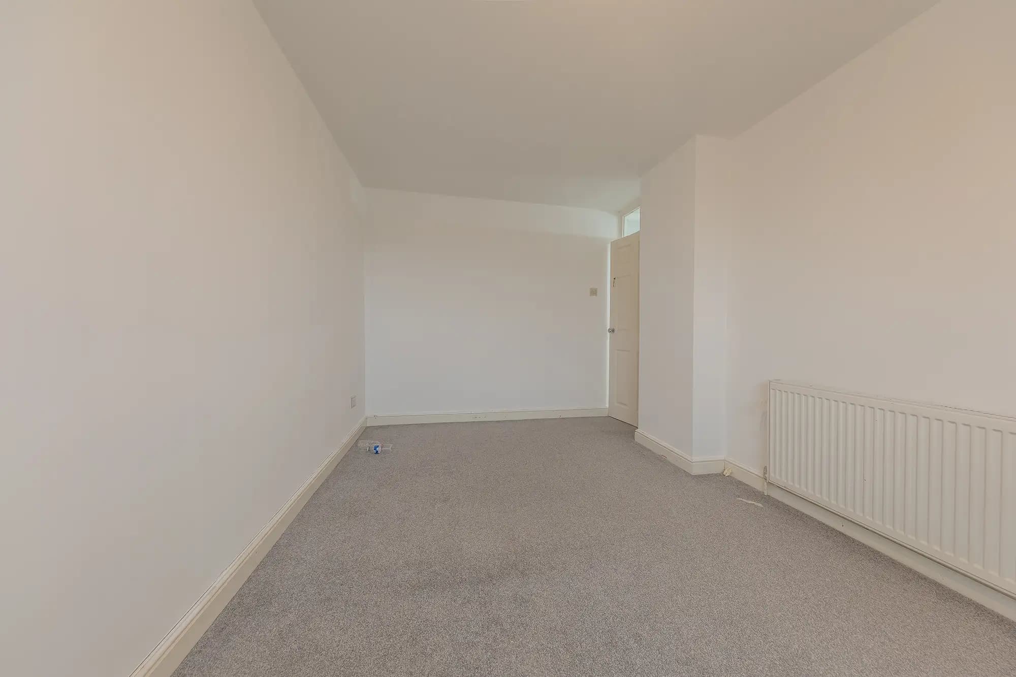 property photo 11 of 20