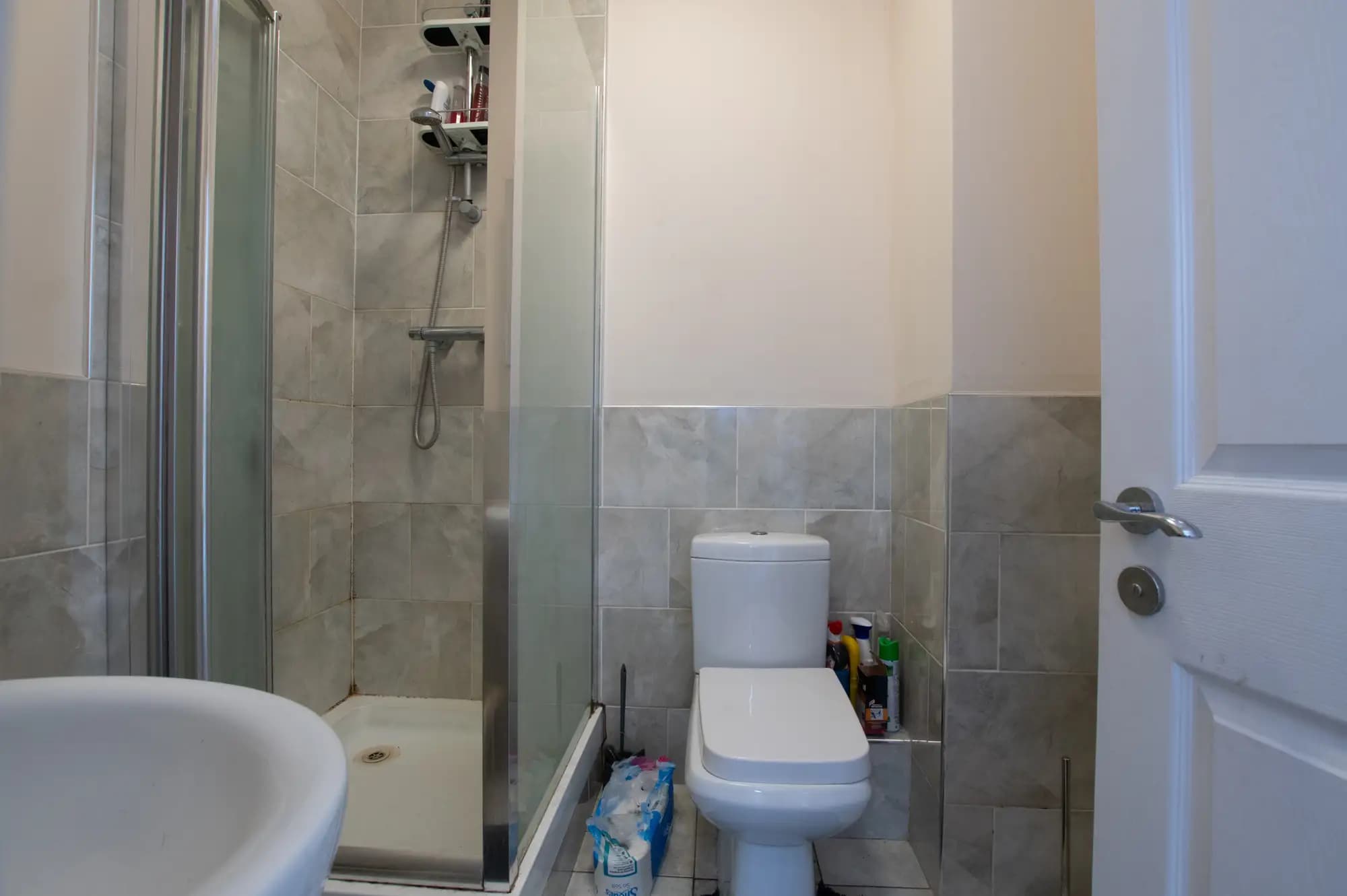 property photo 10 of 18