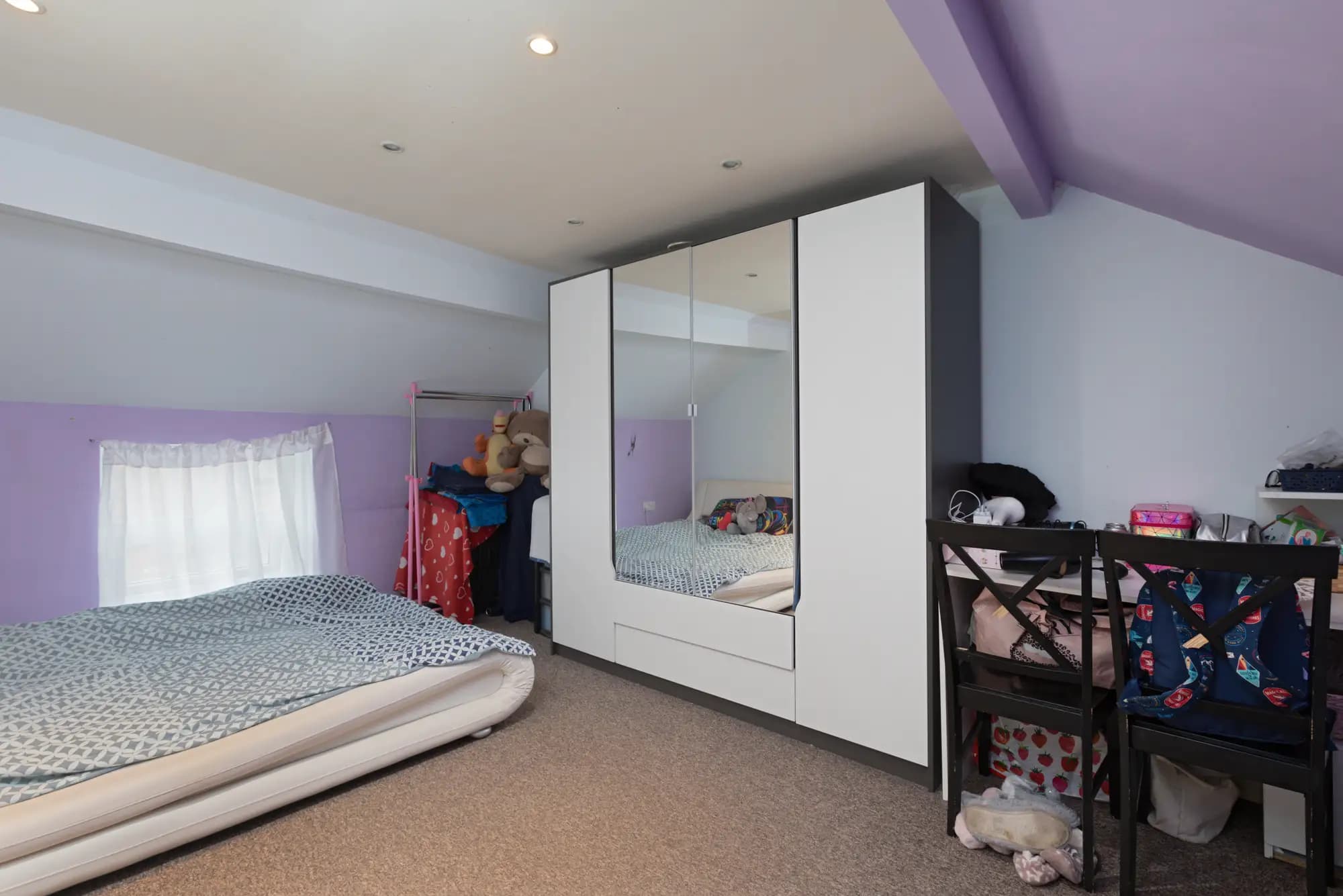 property photo 10 of 19