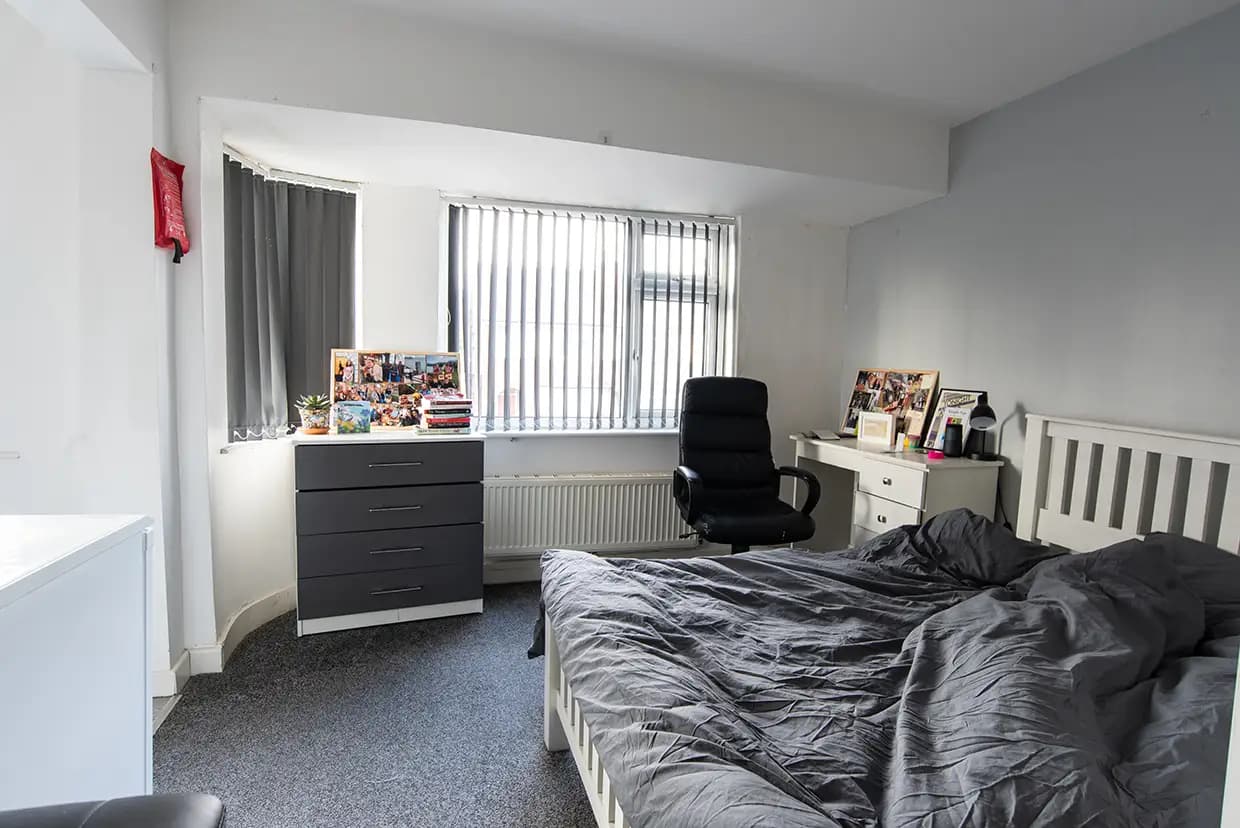 property photo 24 of 37