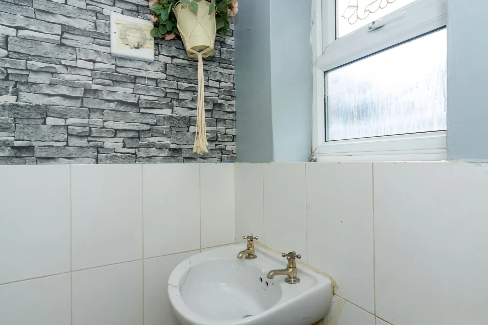 property photo 12 of 27