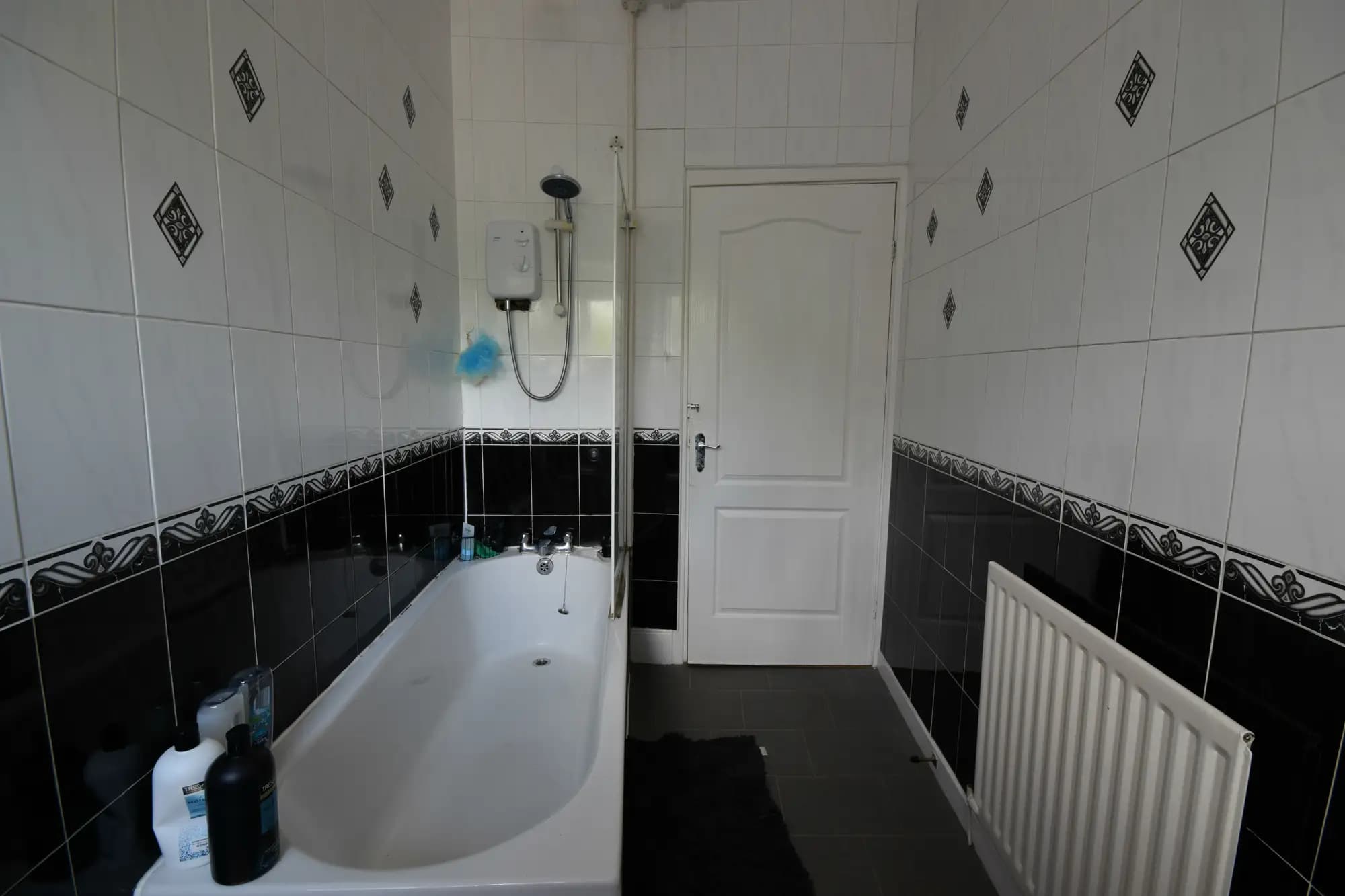 property photo 9 of 22
