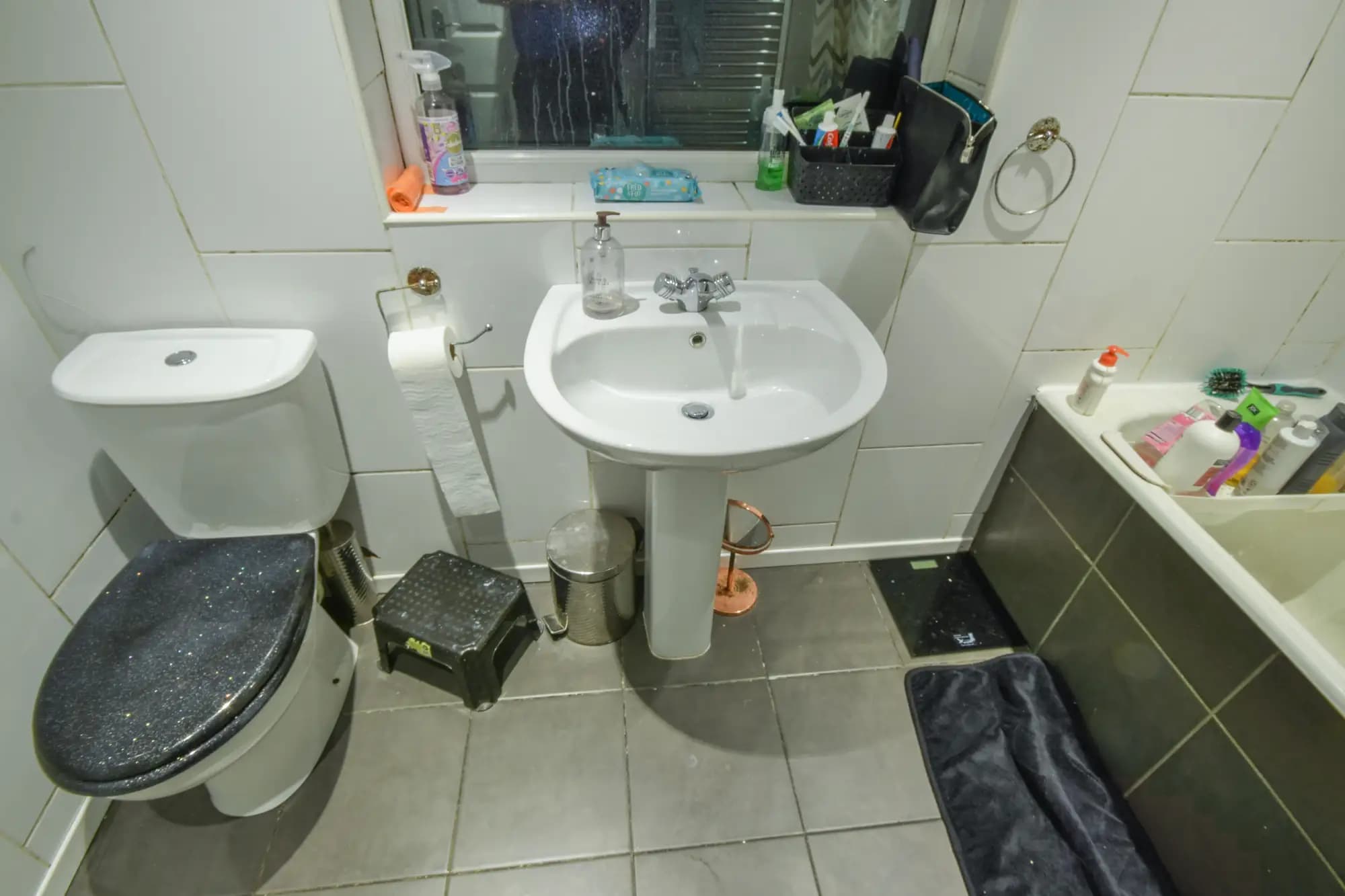 property photo 7 of 19