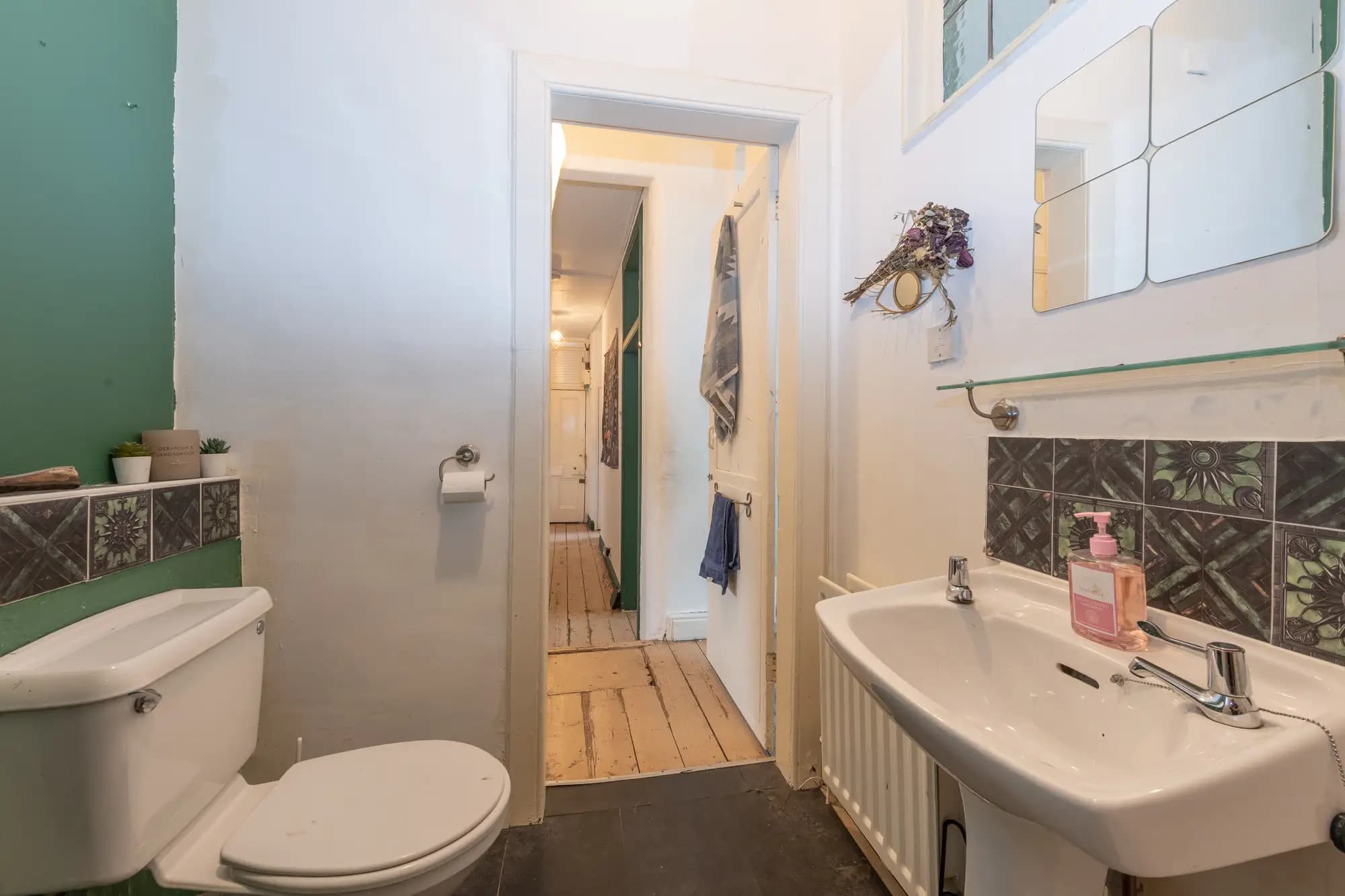 property photo 17 of 30