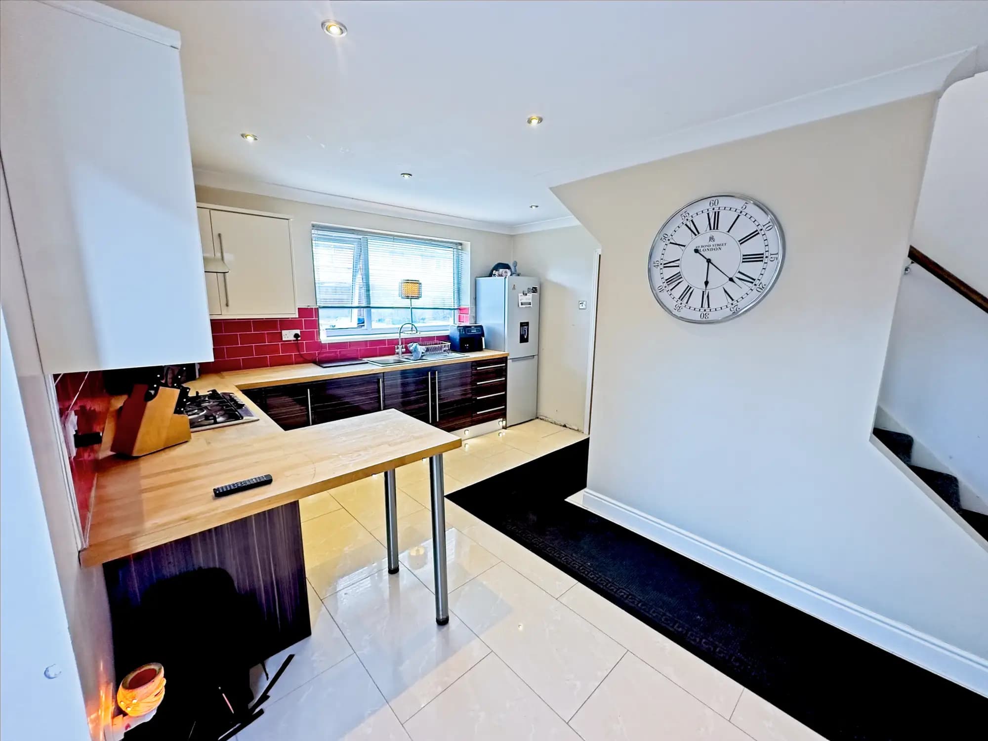 property photo 13 of 37