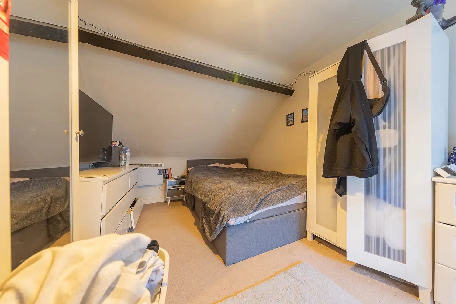 property photo 10 of 25