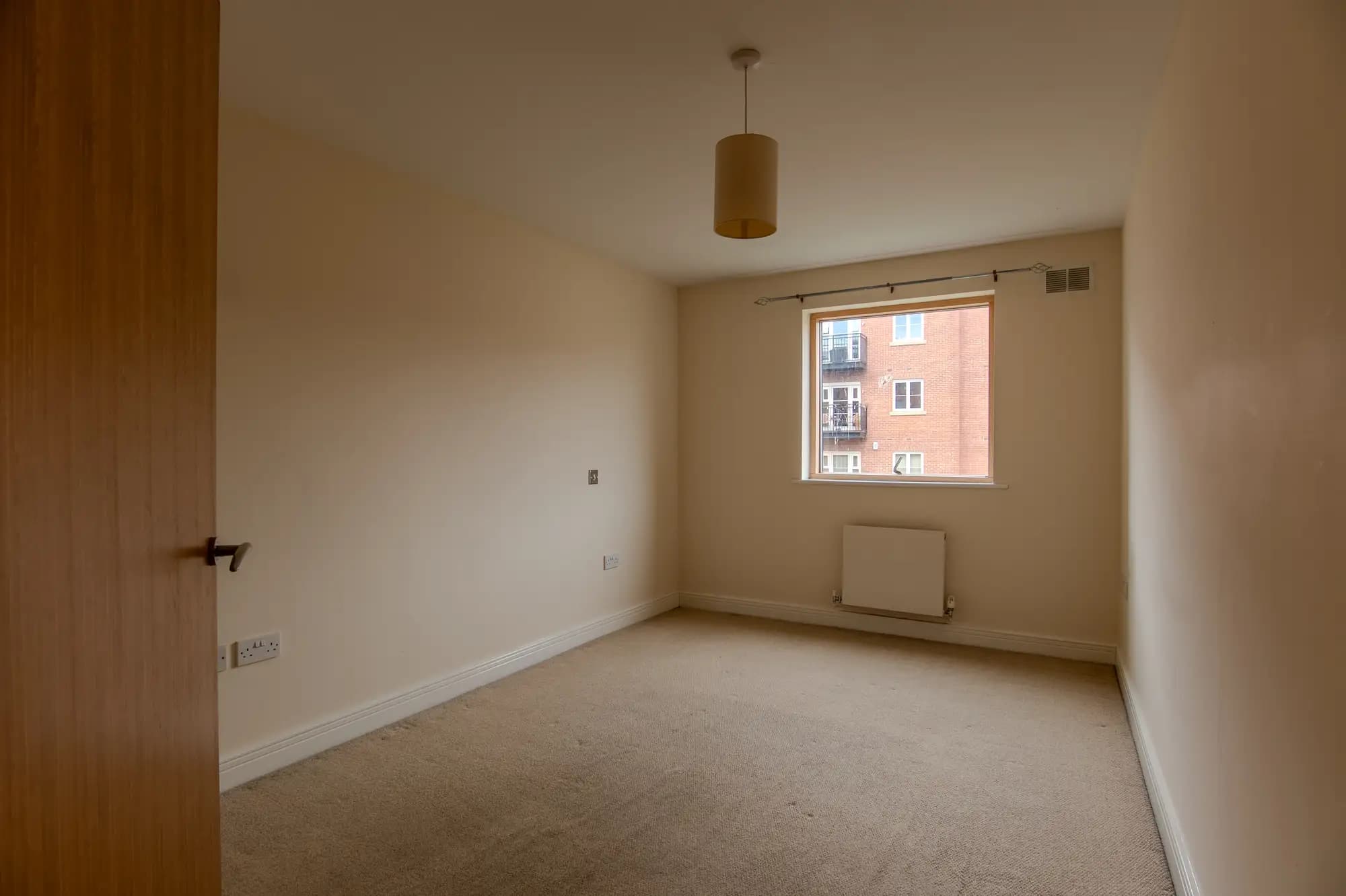 property photo 11 of 20