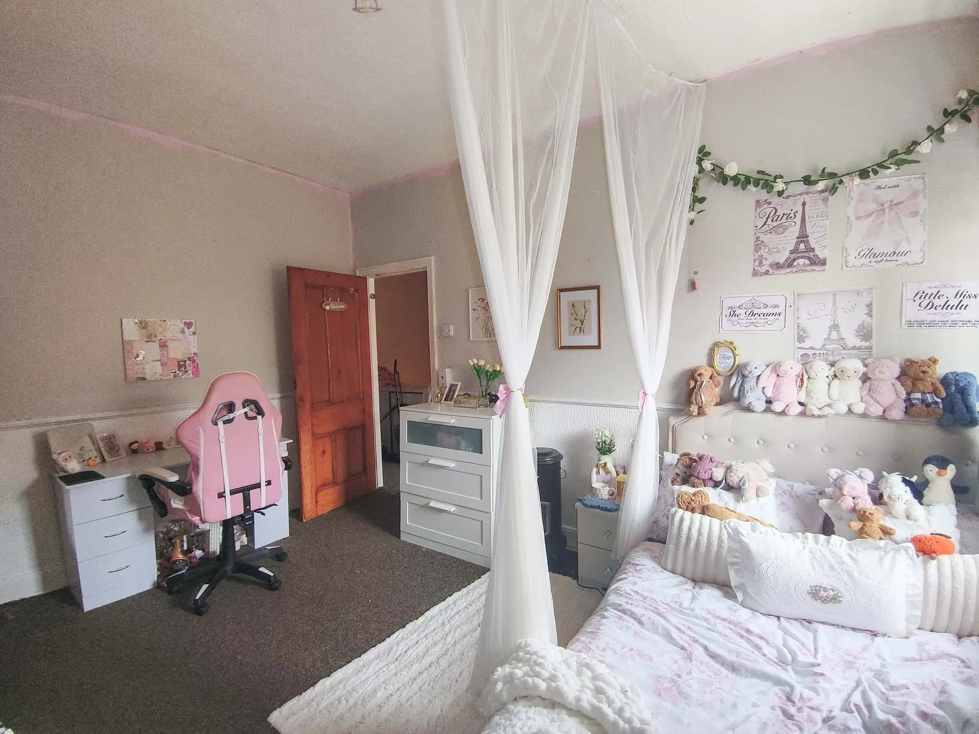 property photo 9 of 14