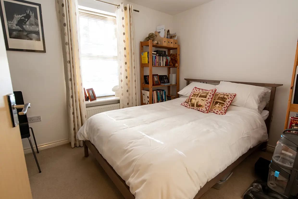 property photo 11 of 20