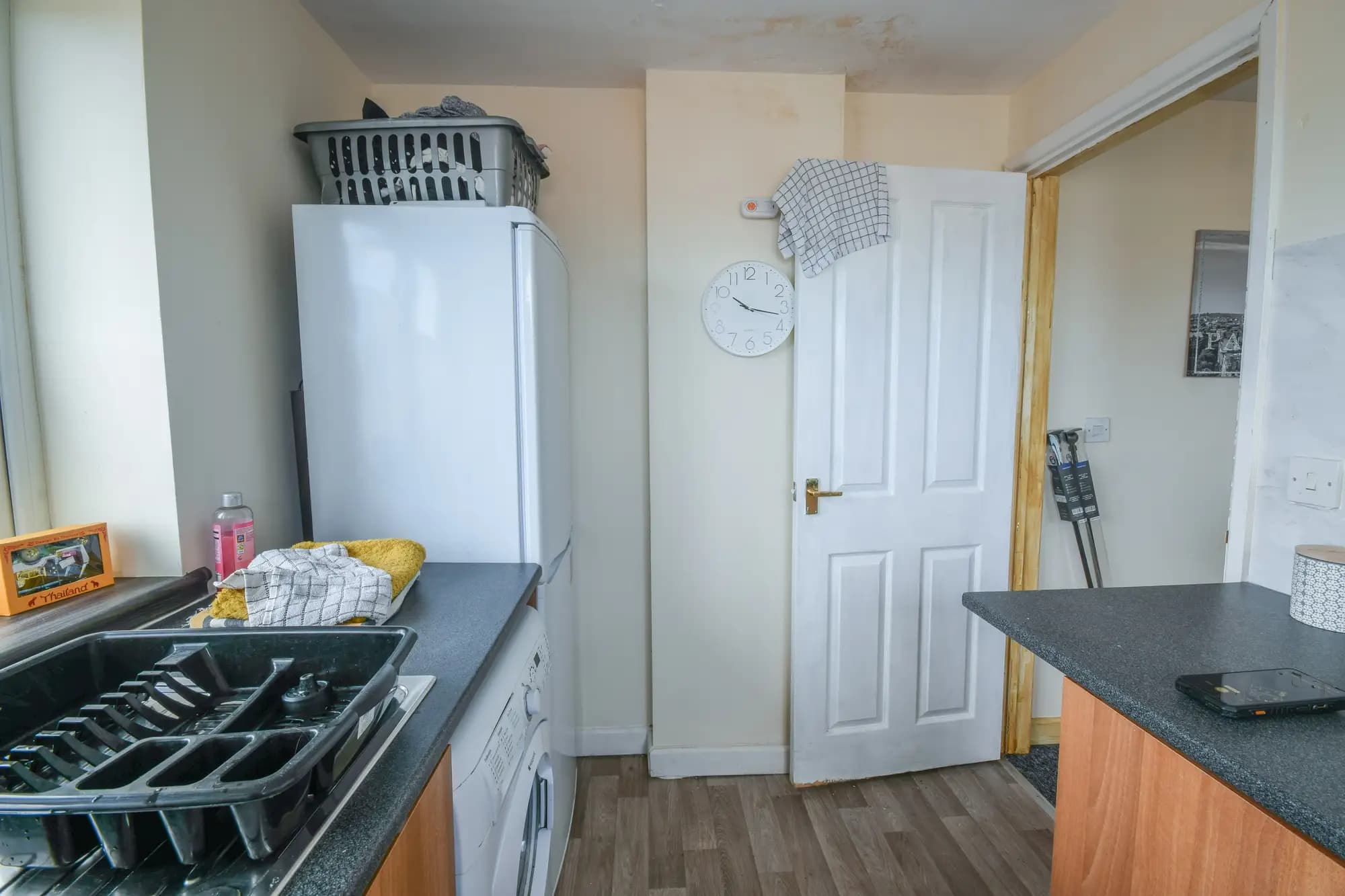 property photo 5 of 14