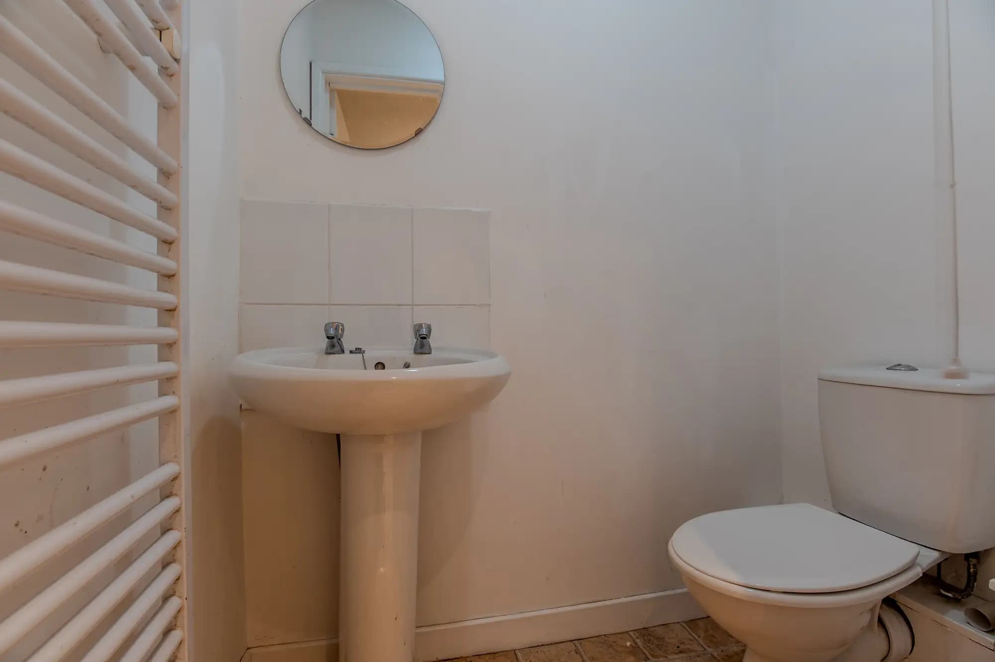property photo 6 of 24