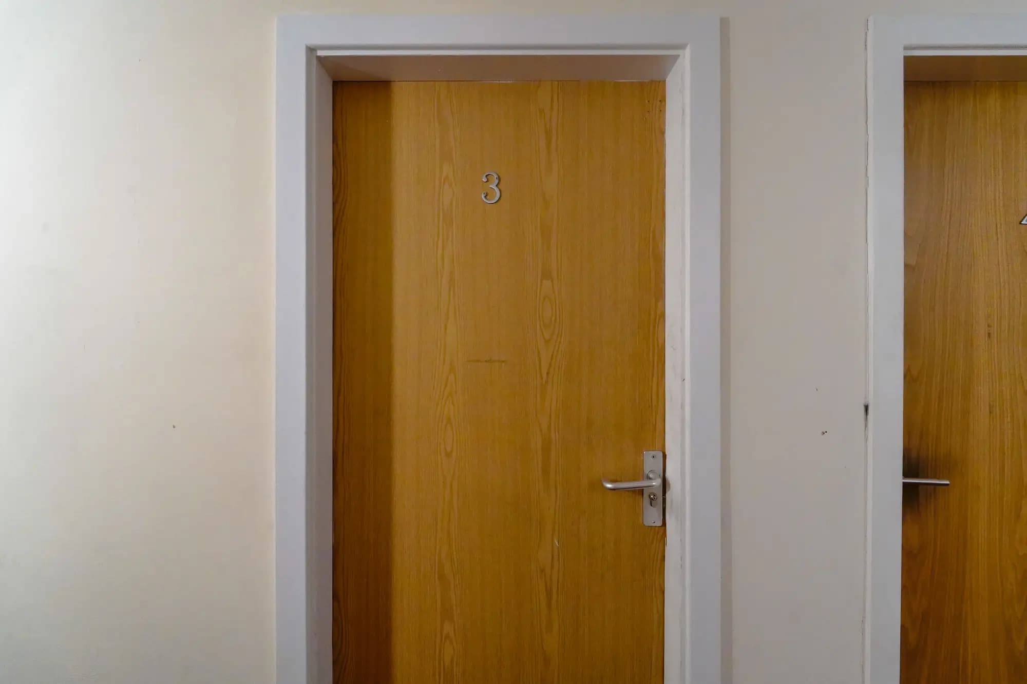 property photo 9 of 11
