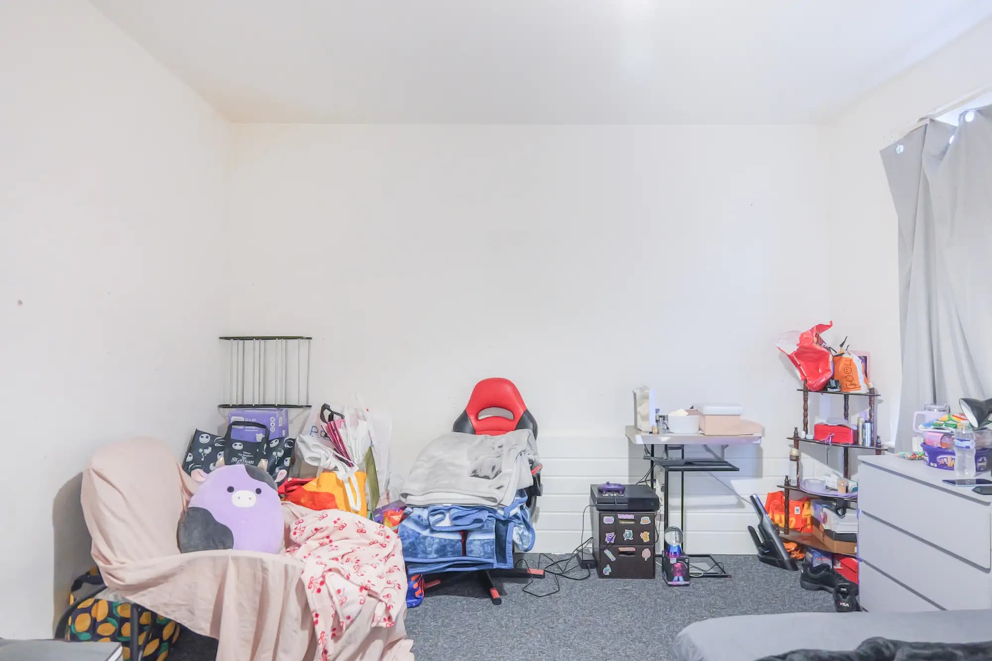 property photo 7 of 18