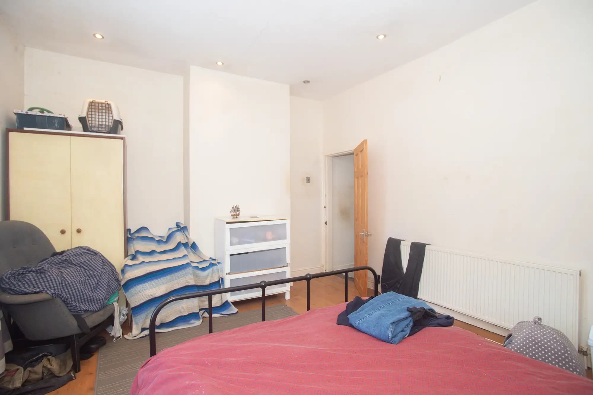 property photo 10 of 19