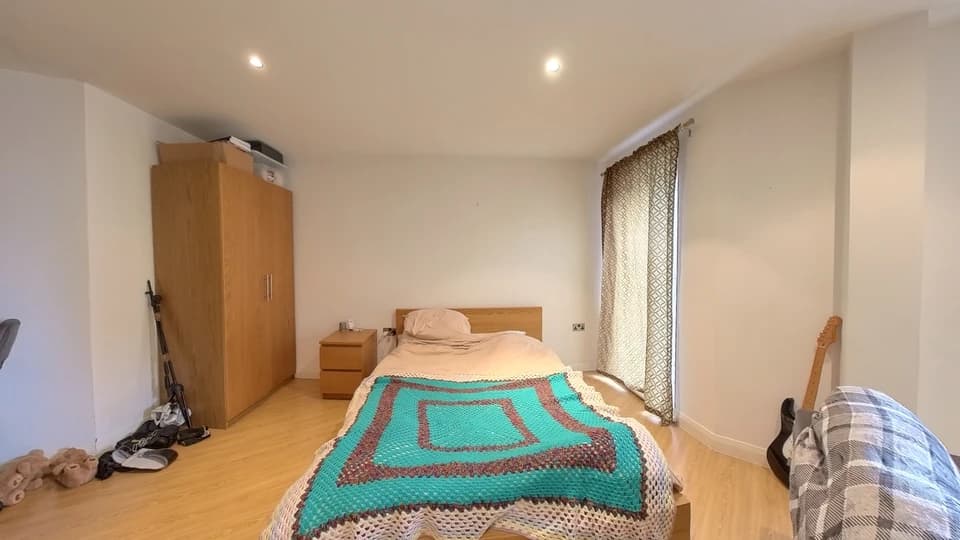 property photo 11 of 21