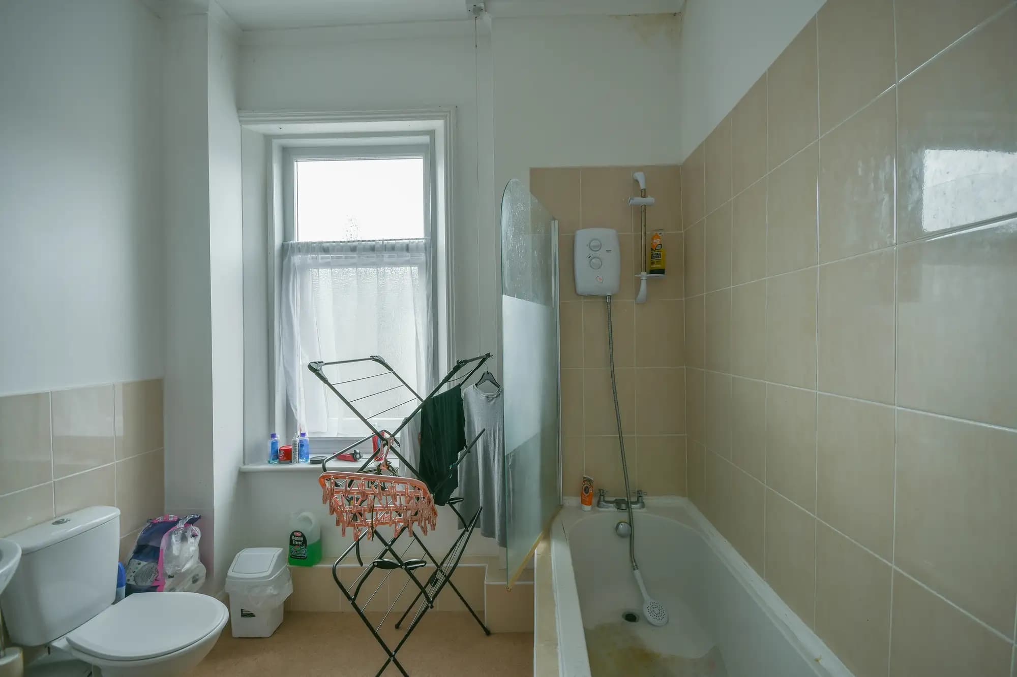 property photo 9 of 17