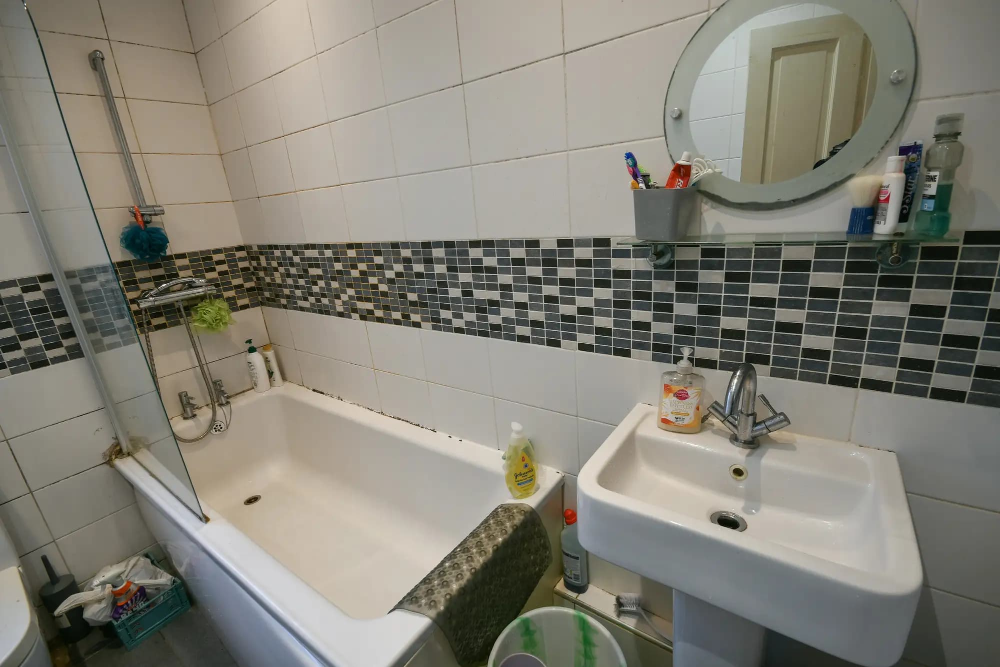 property photo 7 of 13