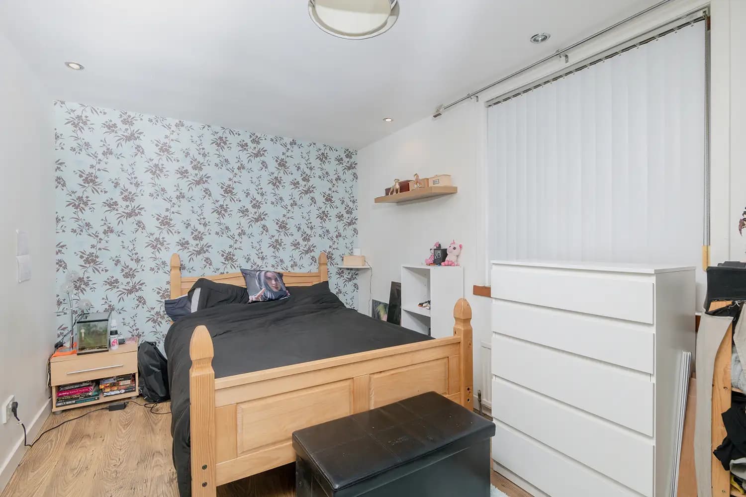 property photo 13 of 24