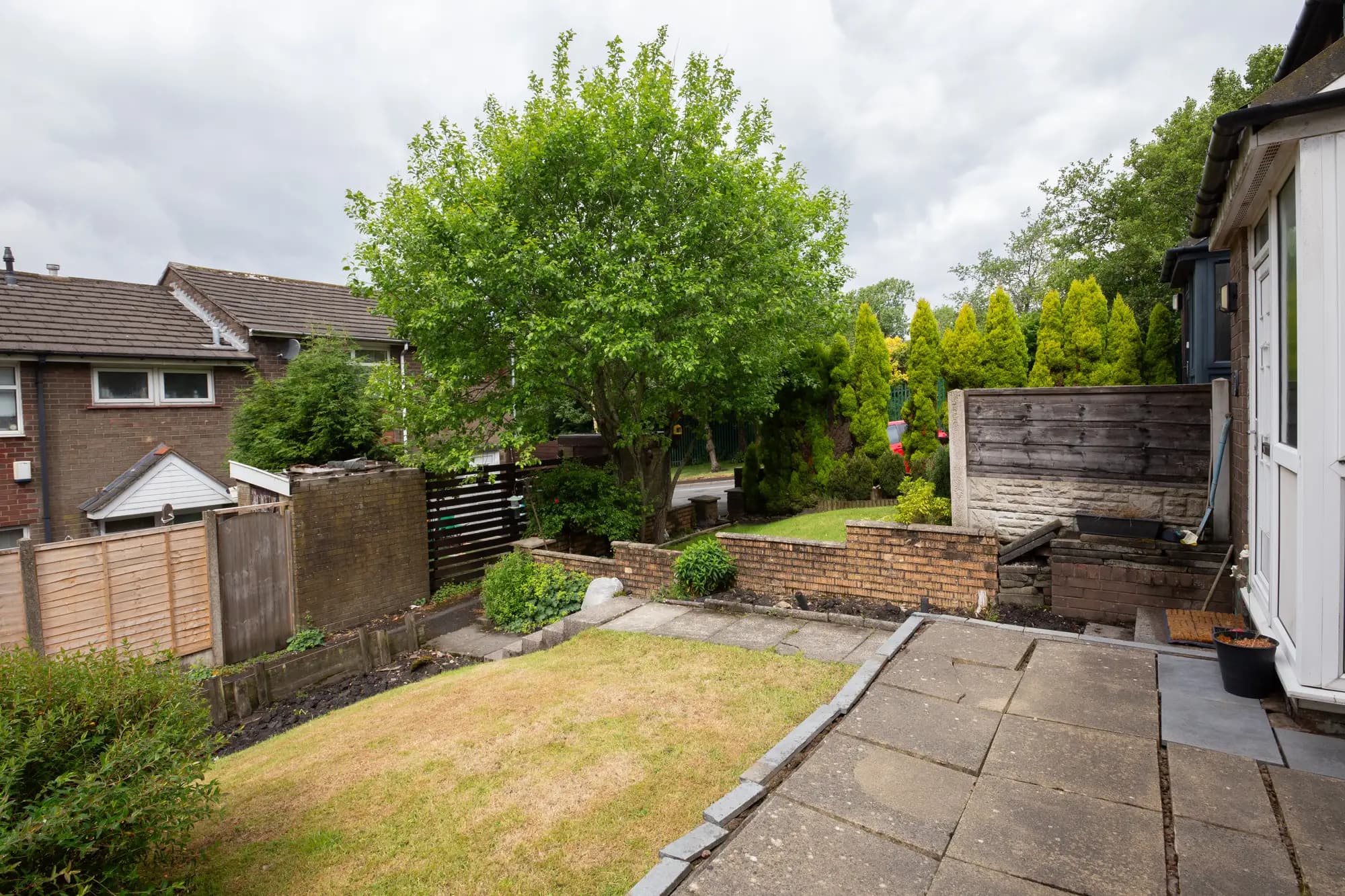property photo 22 of 28