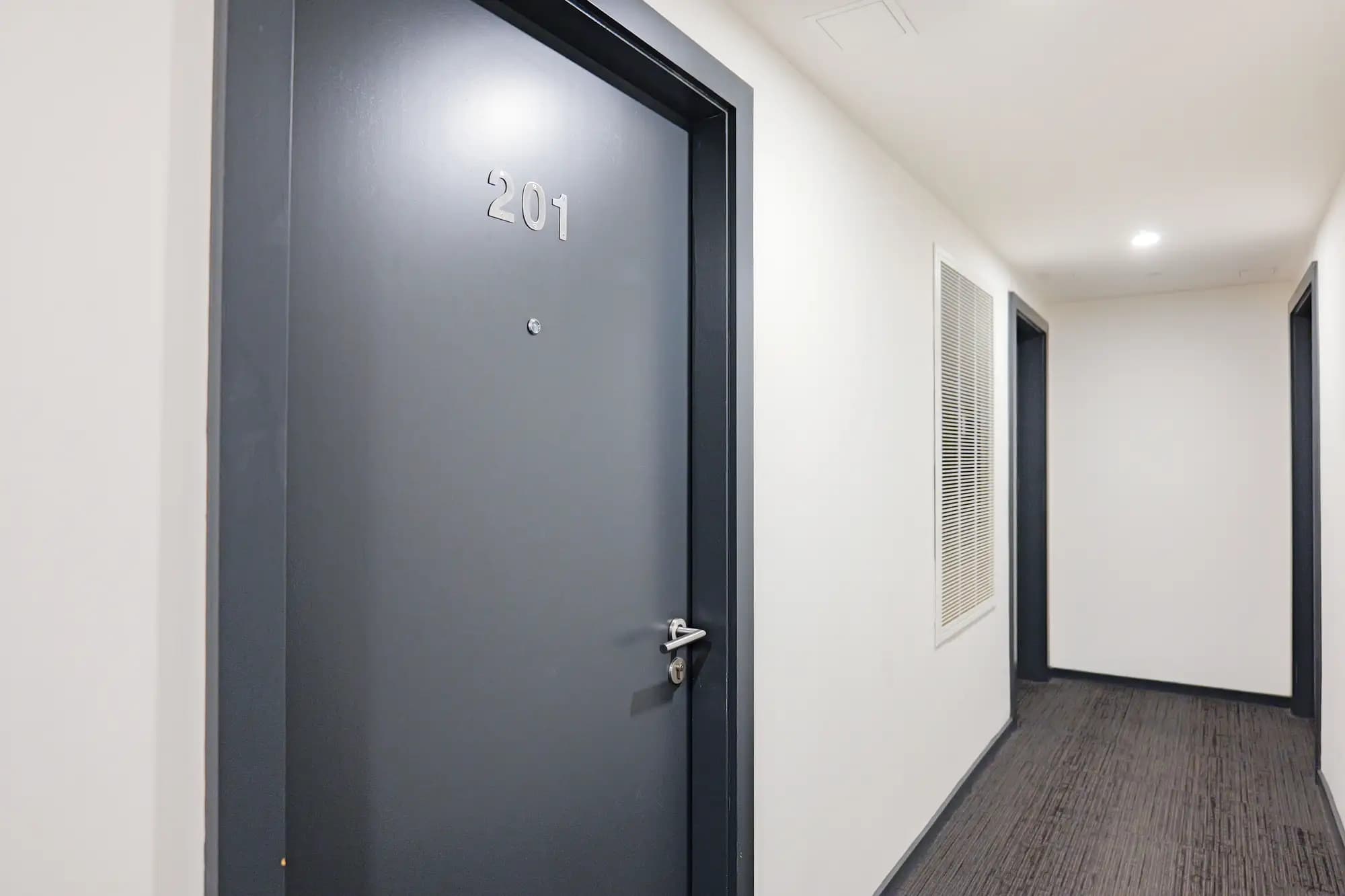 property photo 12 of 18