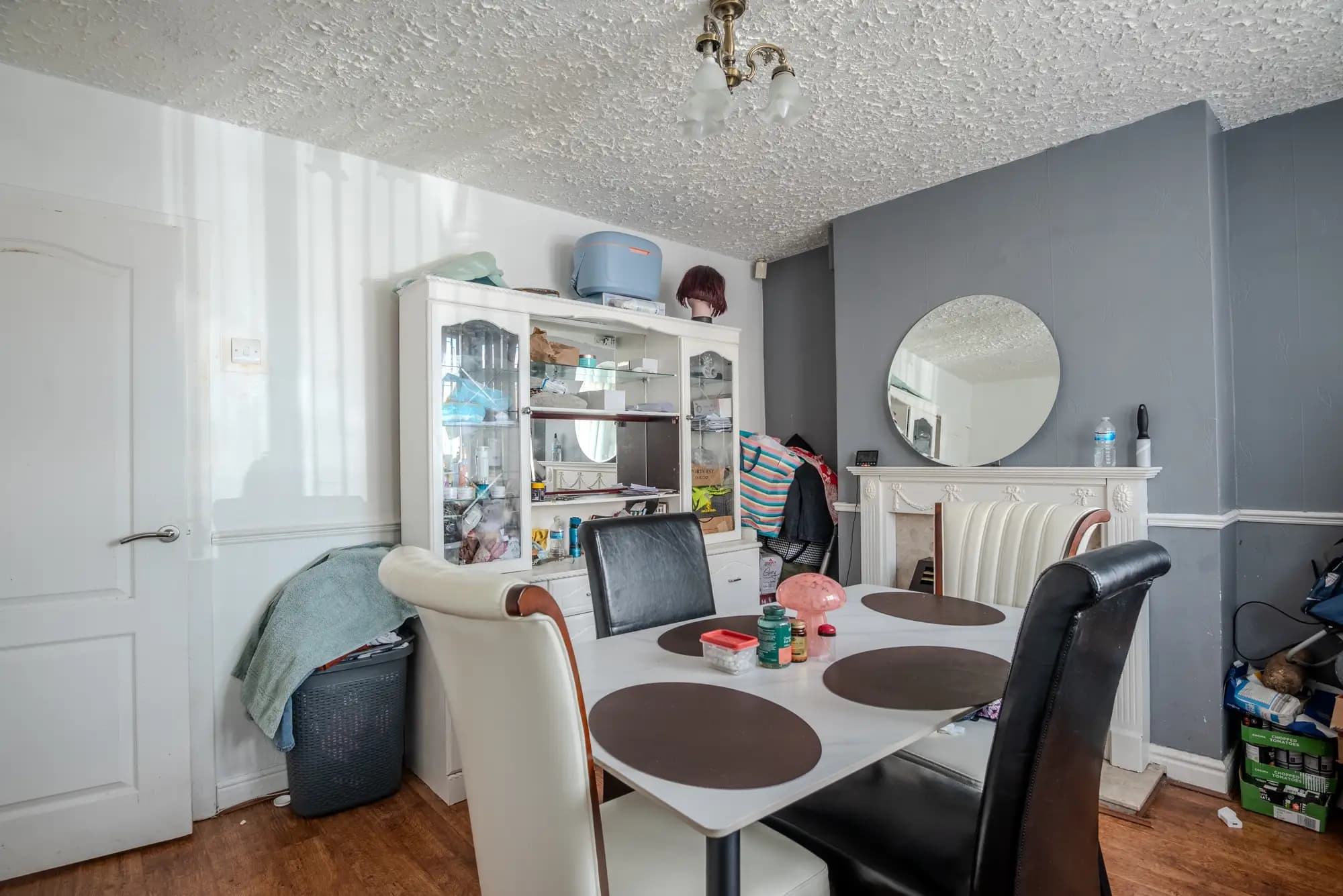 property photo 5 of 19