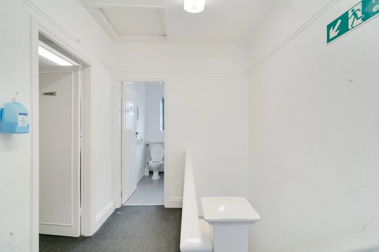 property photo 23 of 39