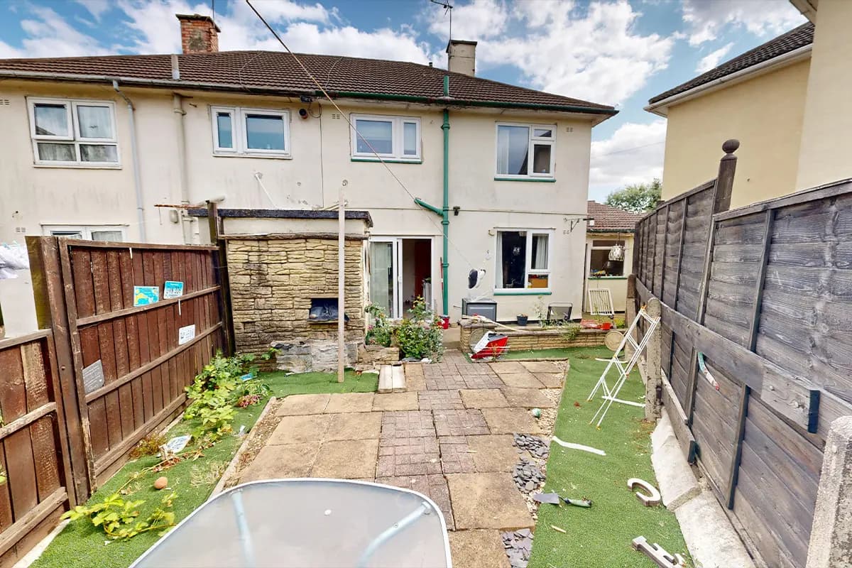 property photo 31 of 38