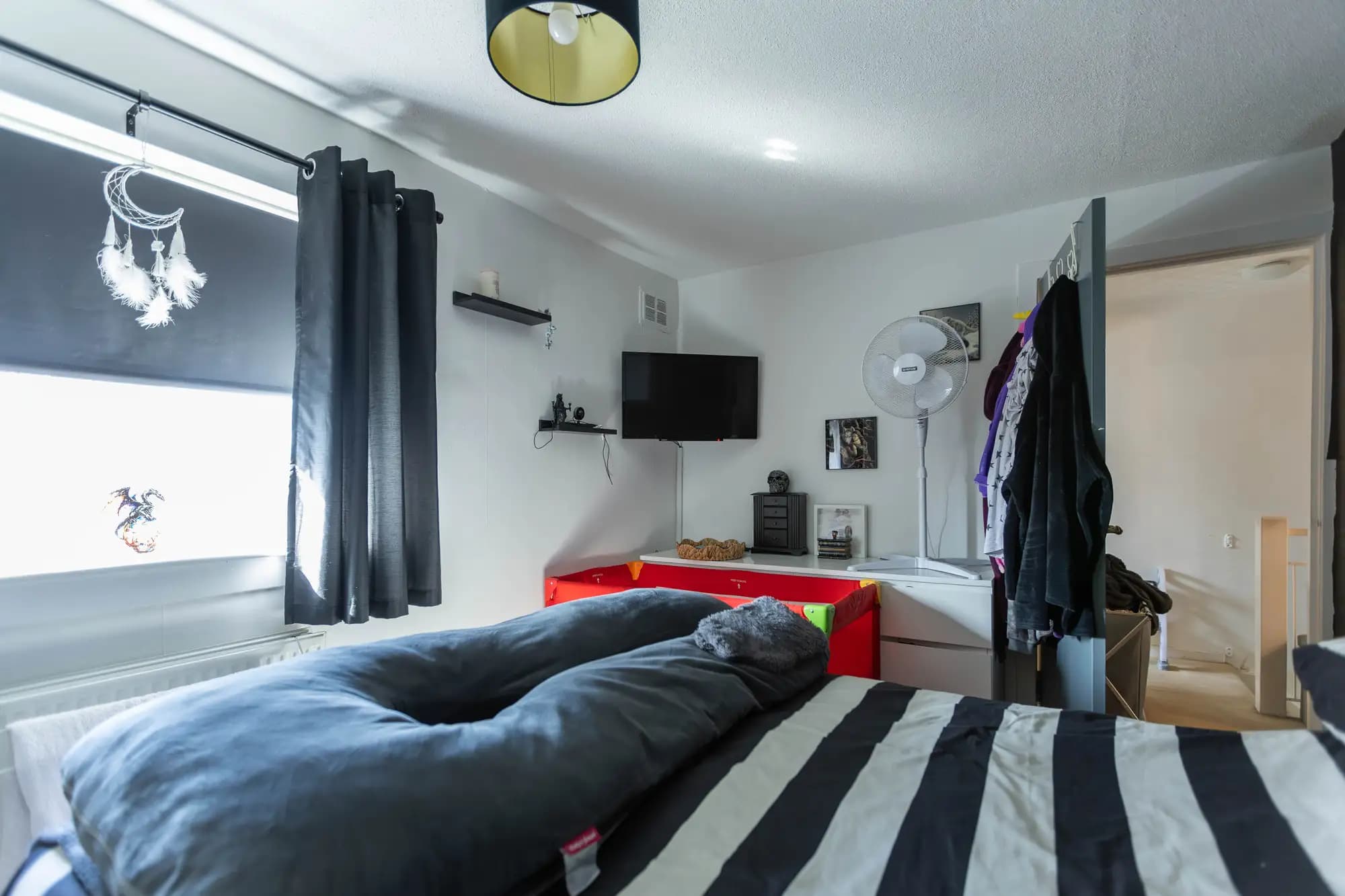 property photo 13 of 27